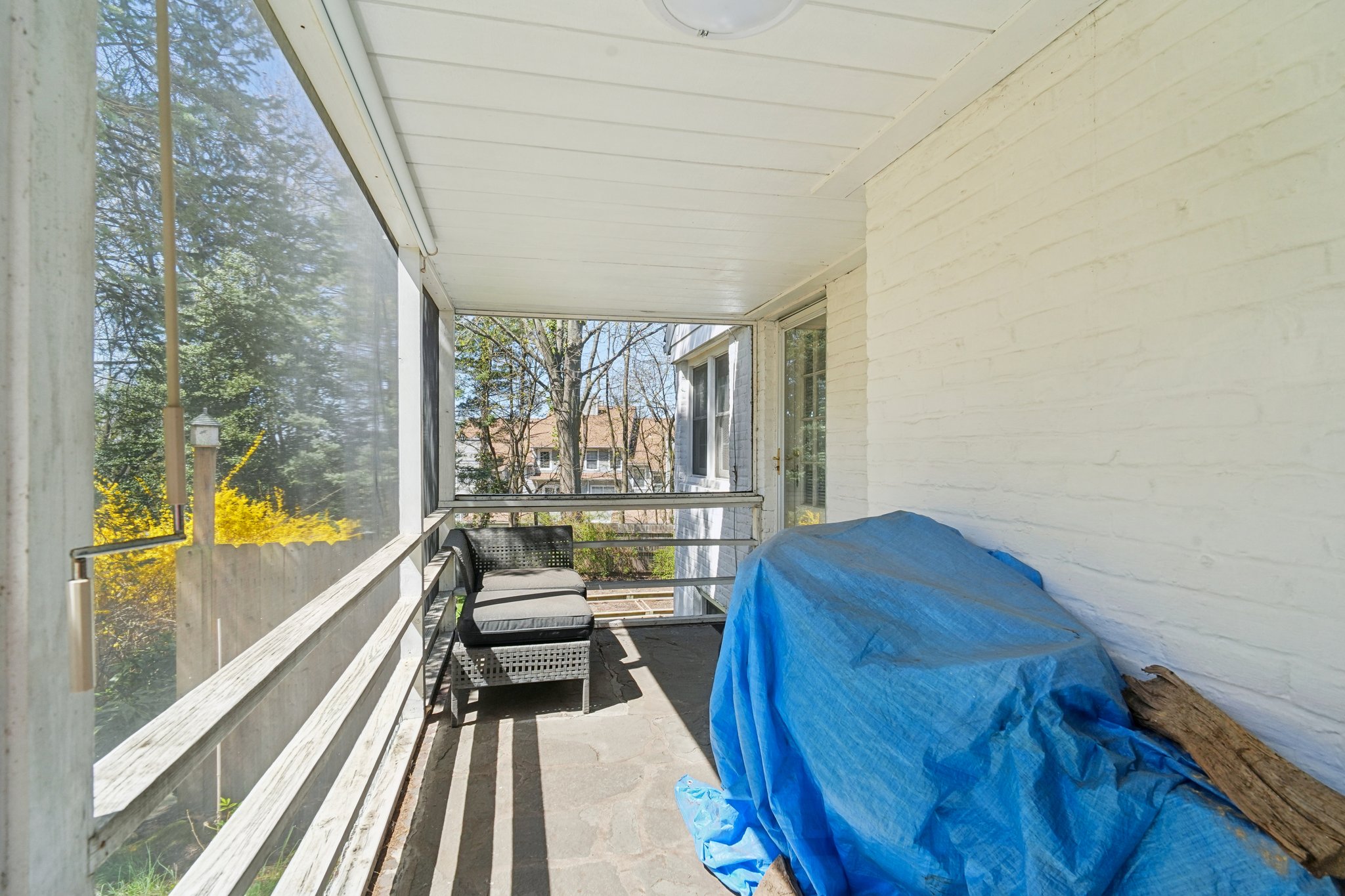 592 Ridgeland Terrace 