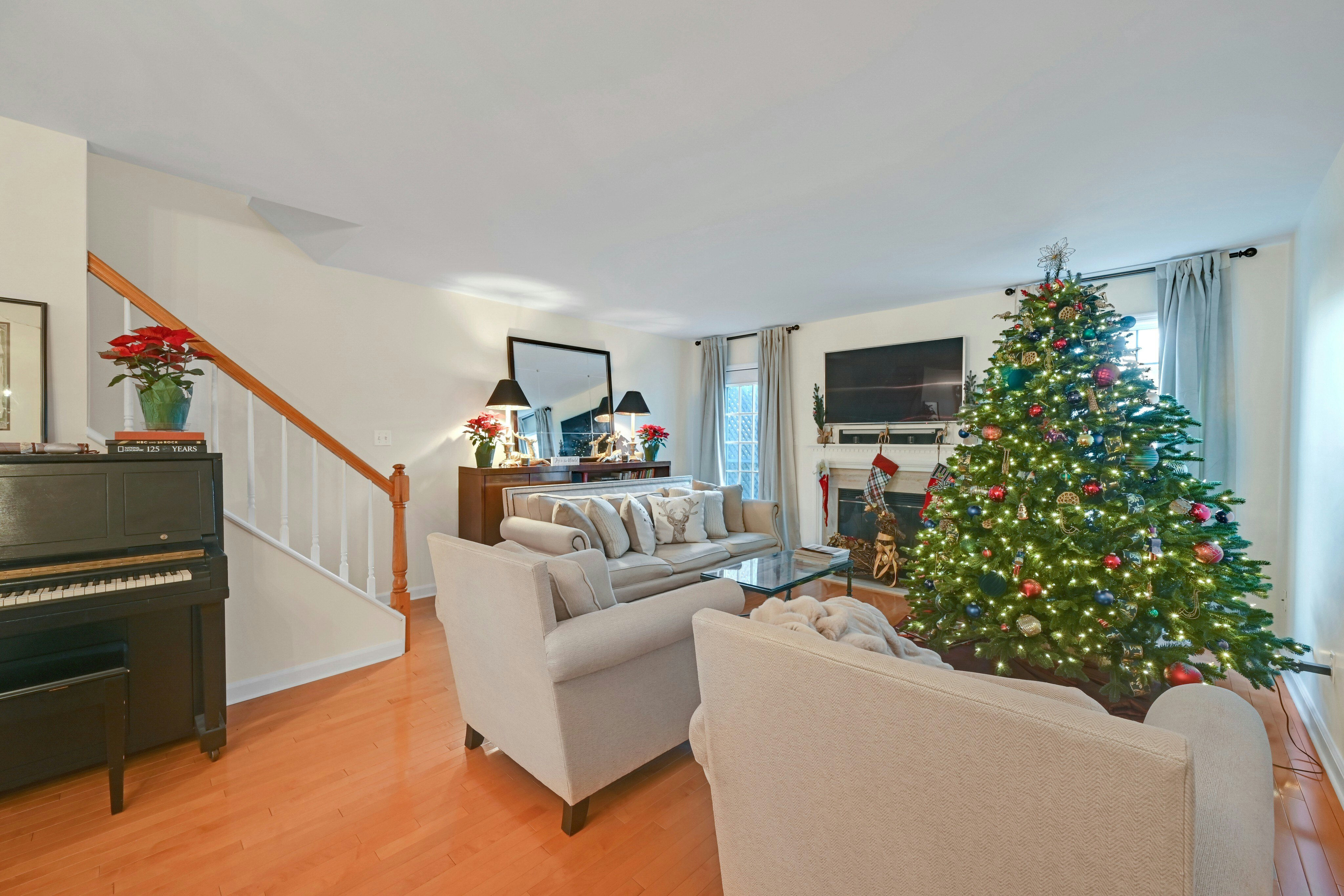 880 Somerset Court 
