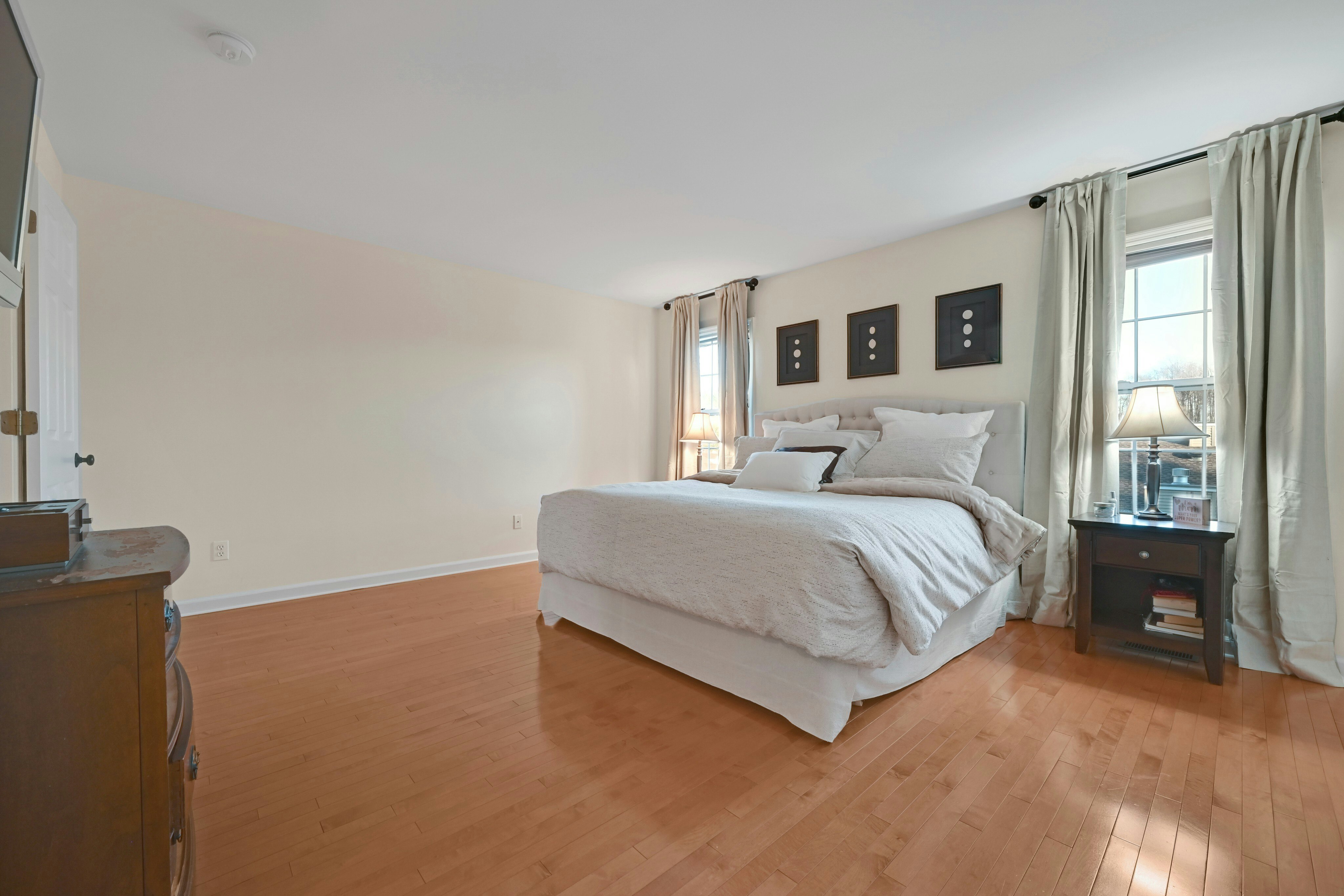 880 Somerset Court 