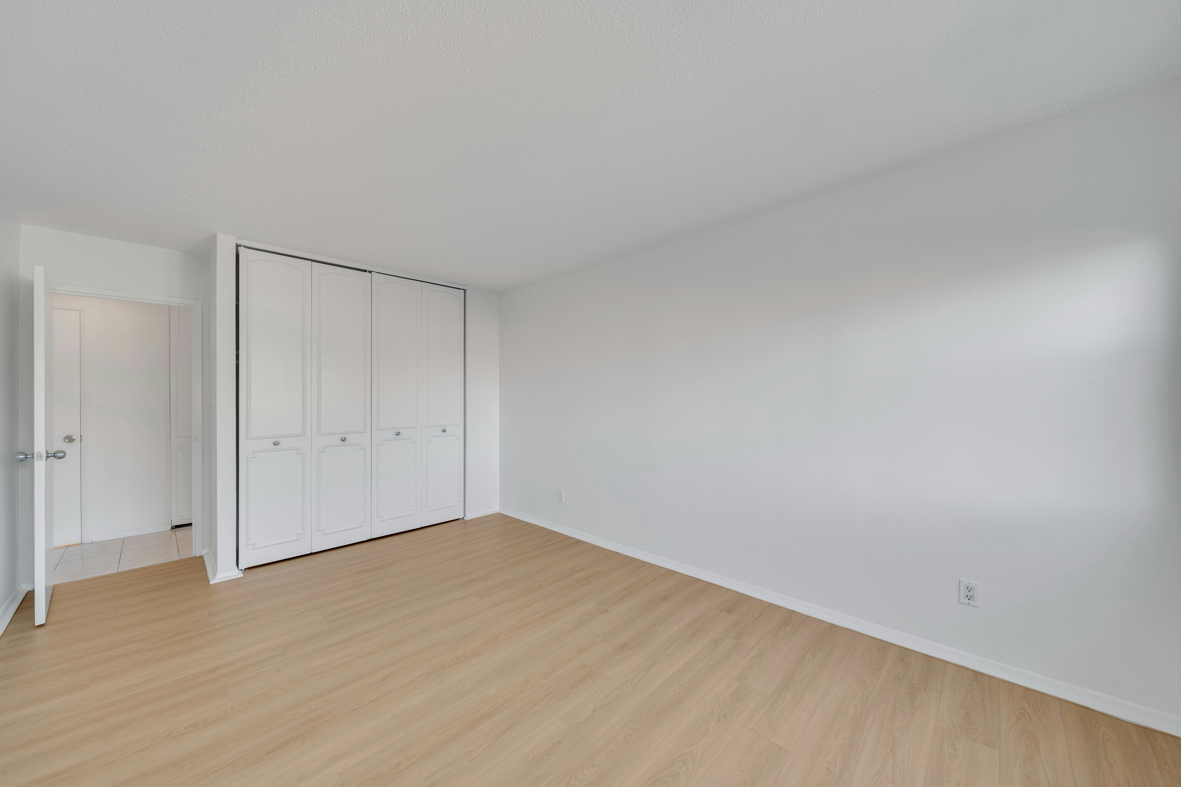 555 North Unit# 4S