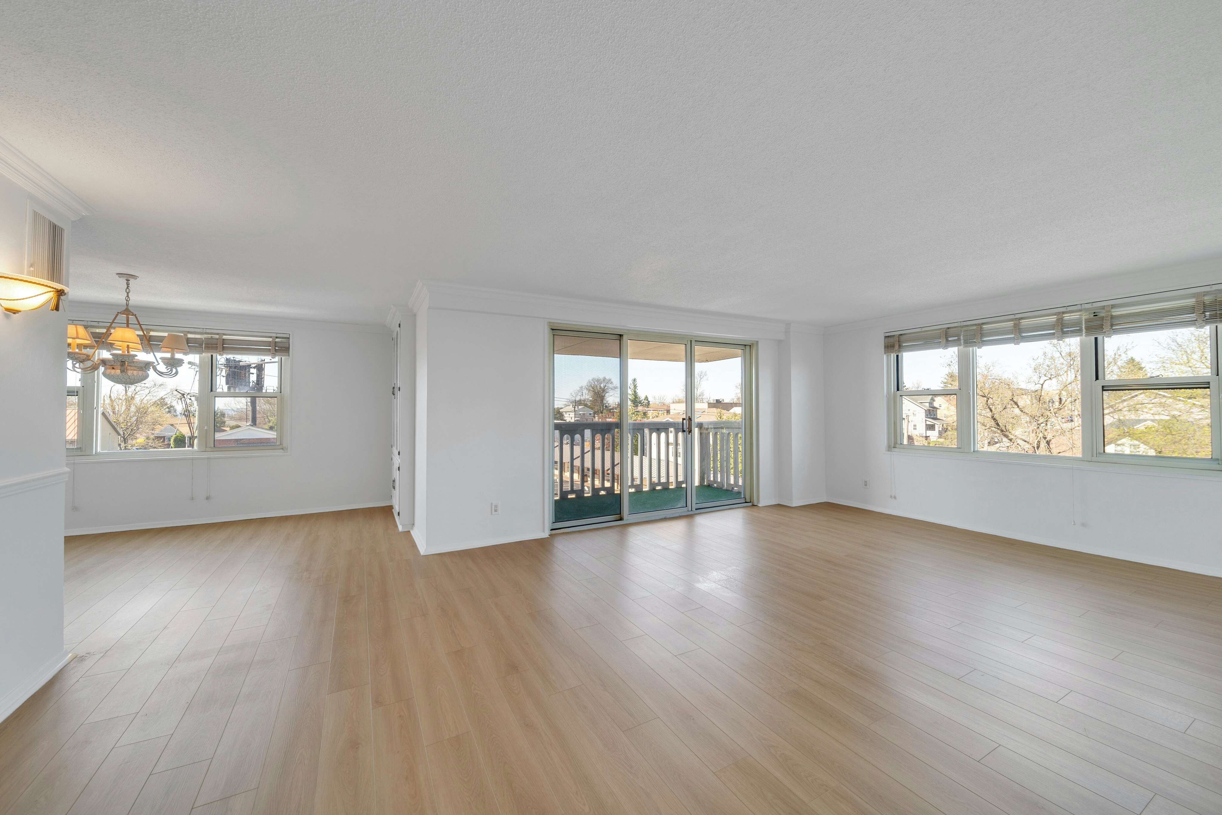 555 North Unit# 4S