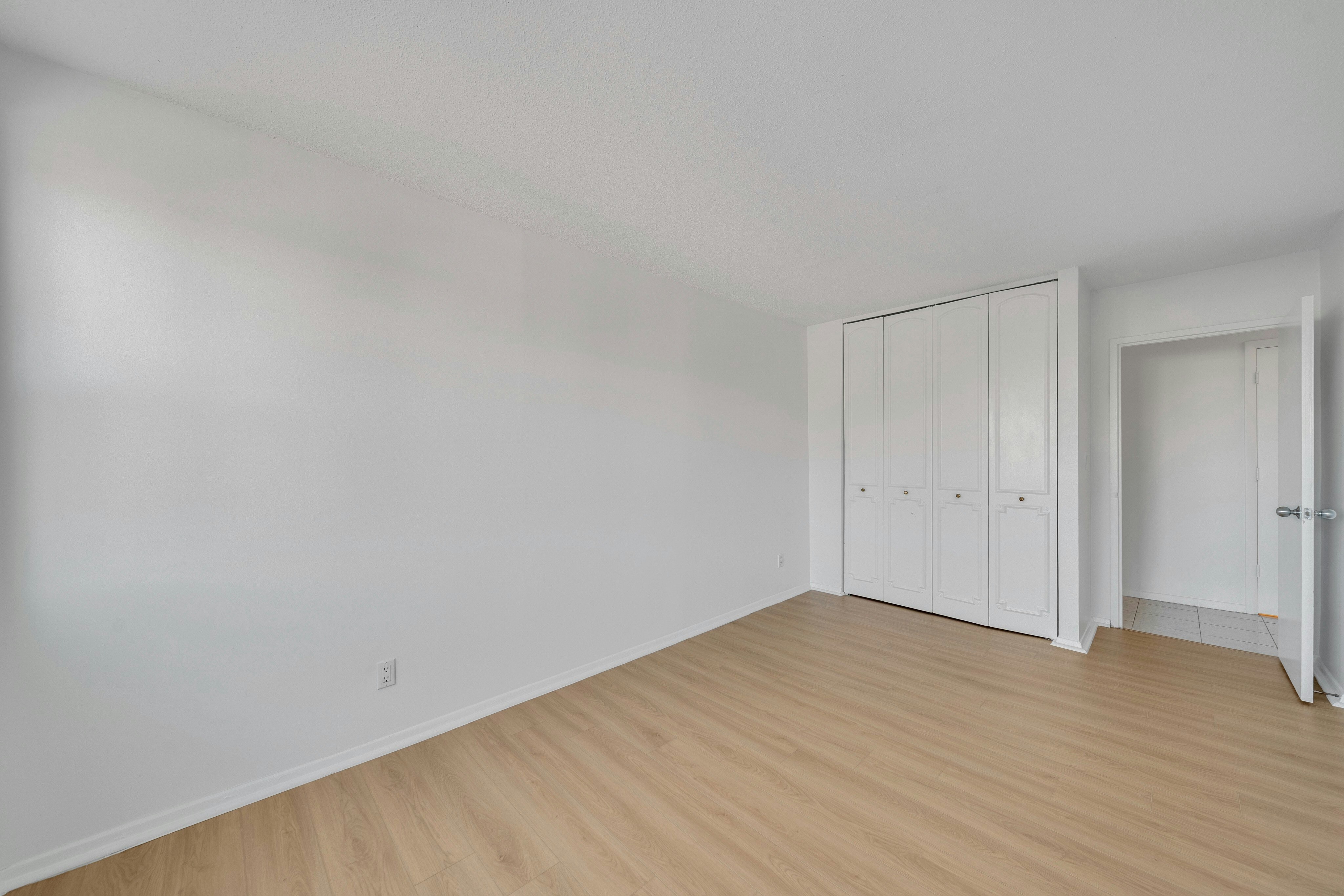 555 North Unit# 4S
