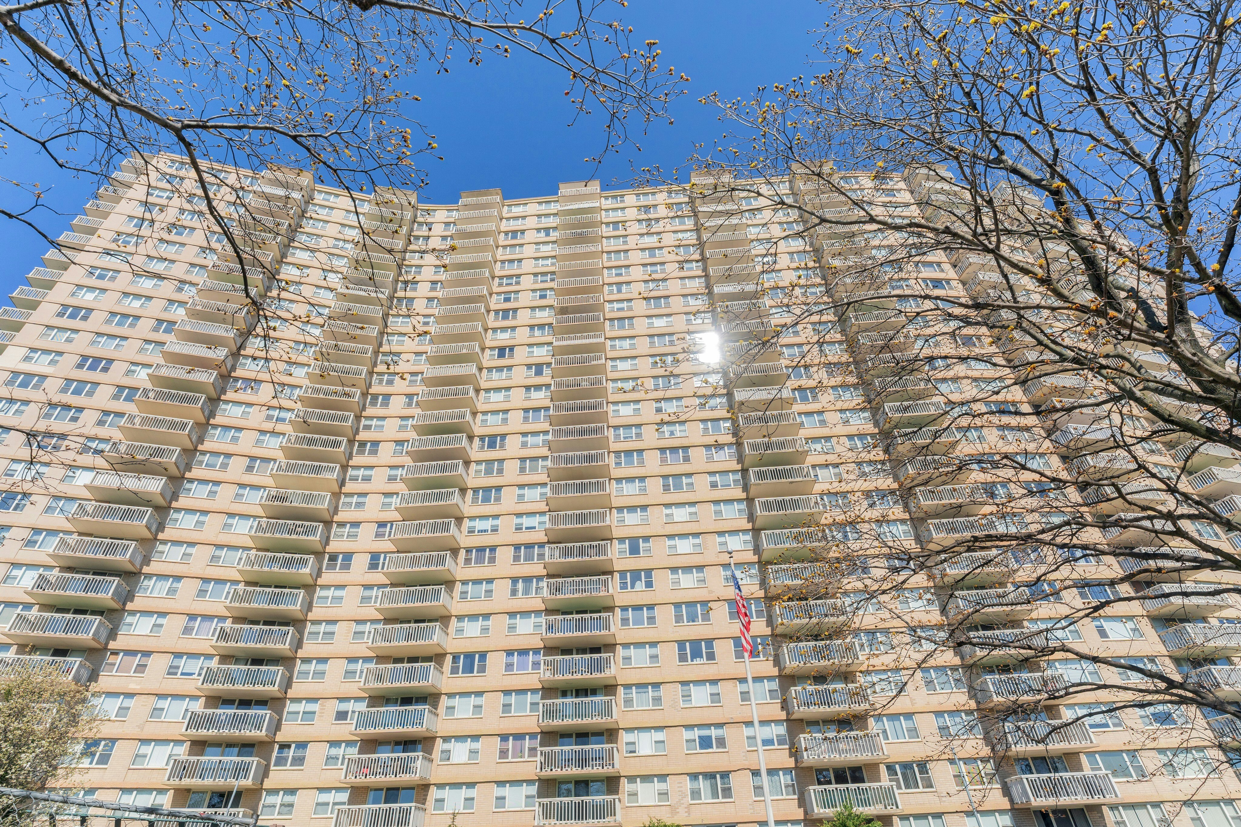 555 North Unit# 4S