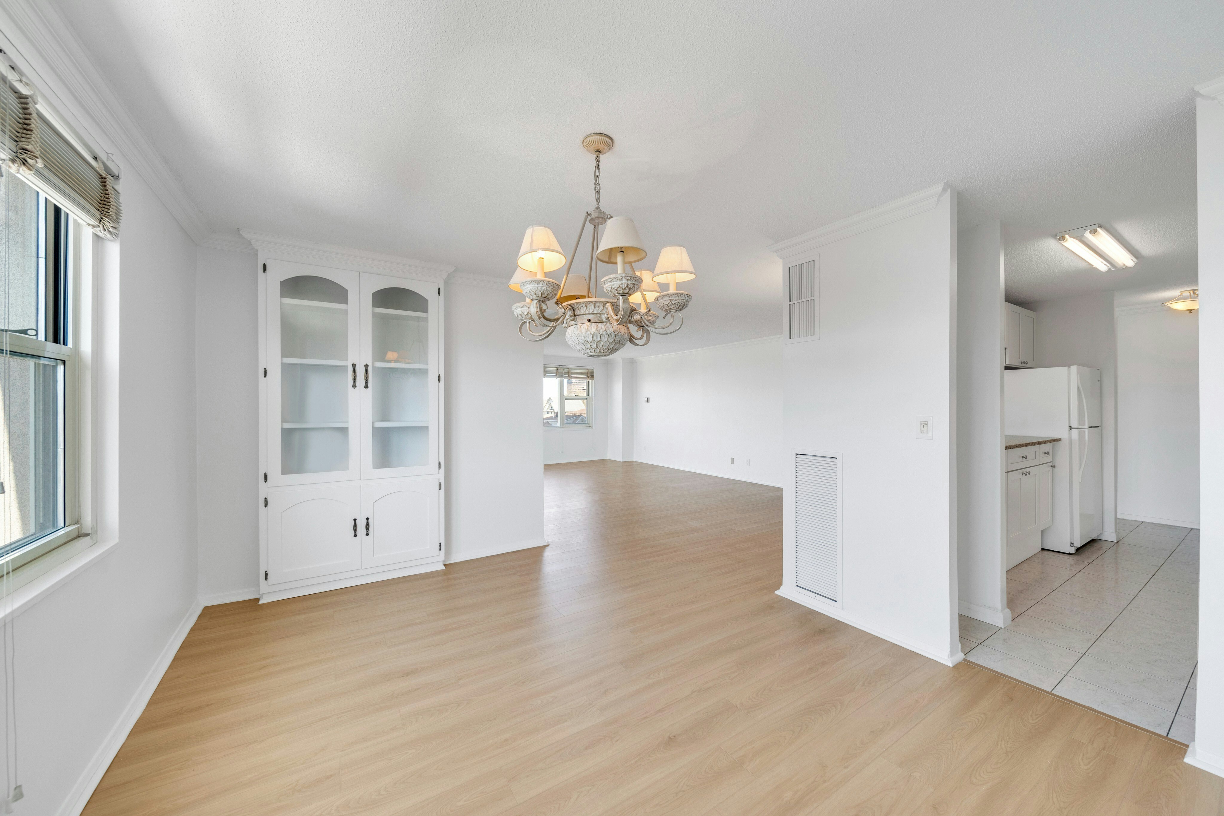 555 North Unit# 4S