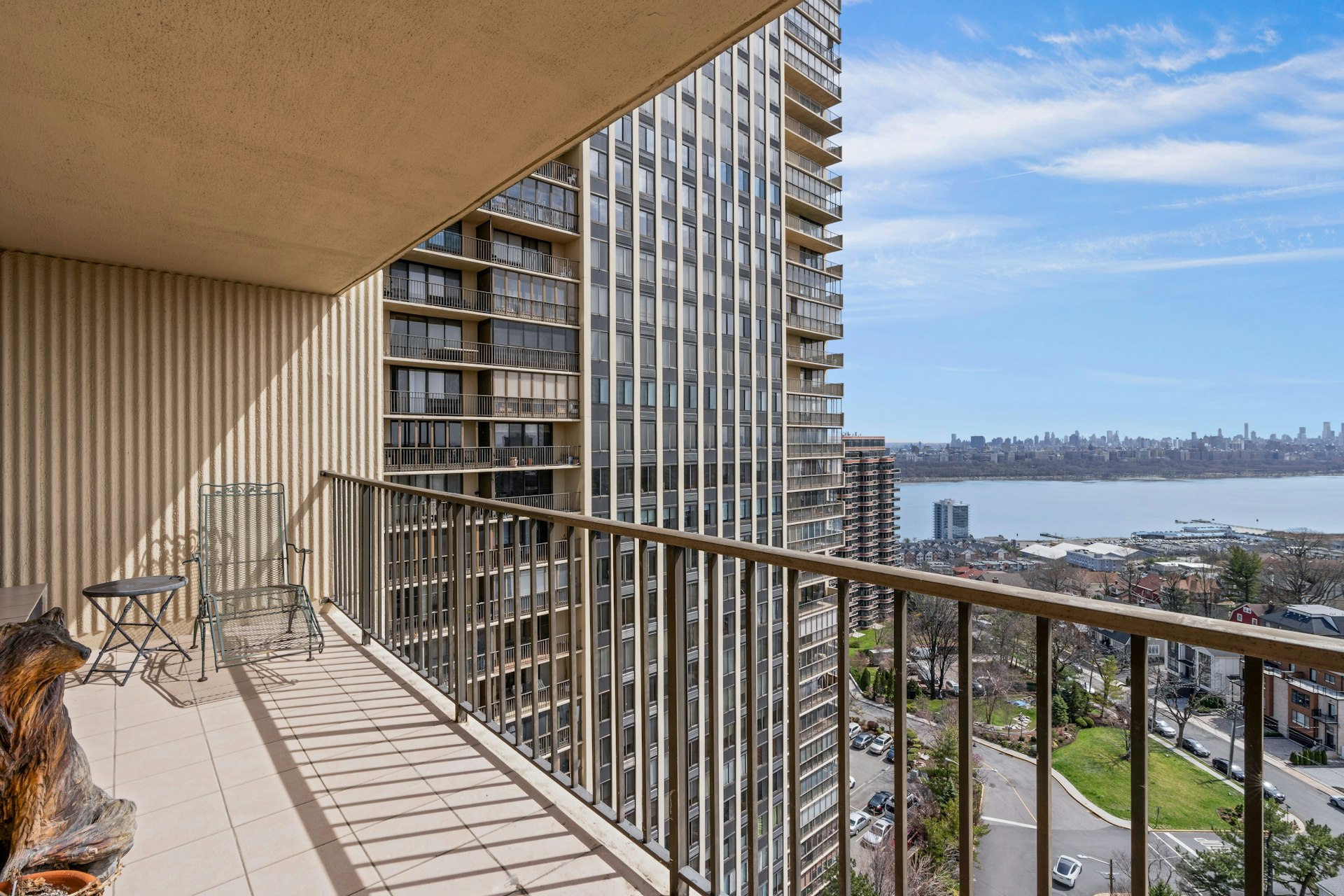 200 Winston Drive Unit #C1619