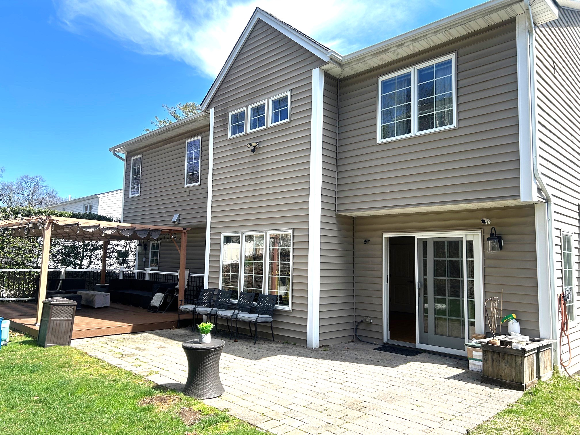141 Brookside 