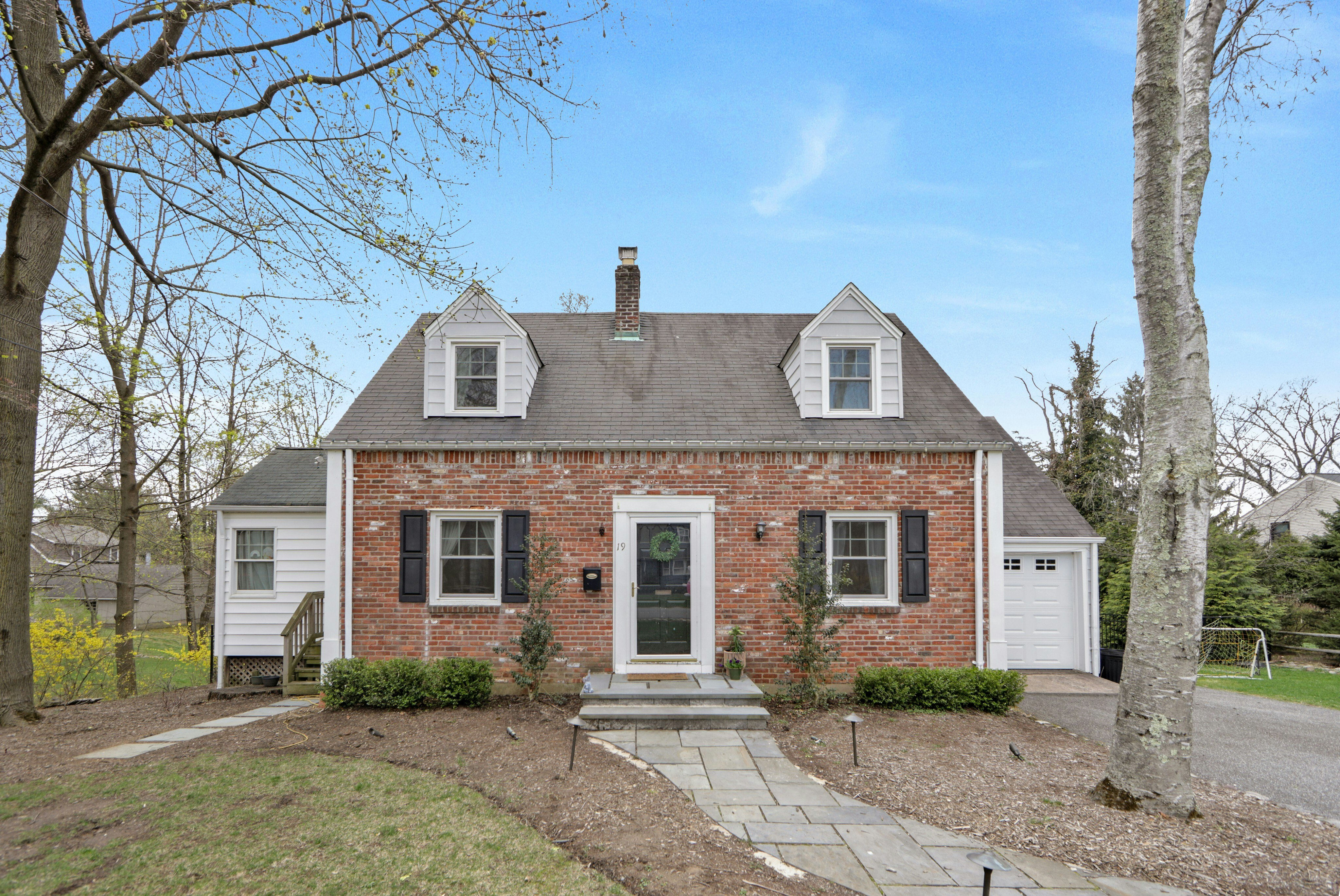 19 Linwood Avenue 