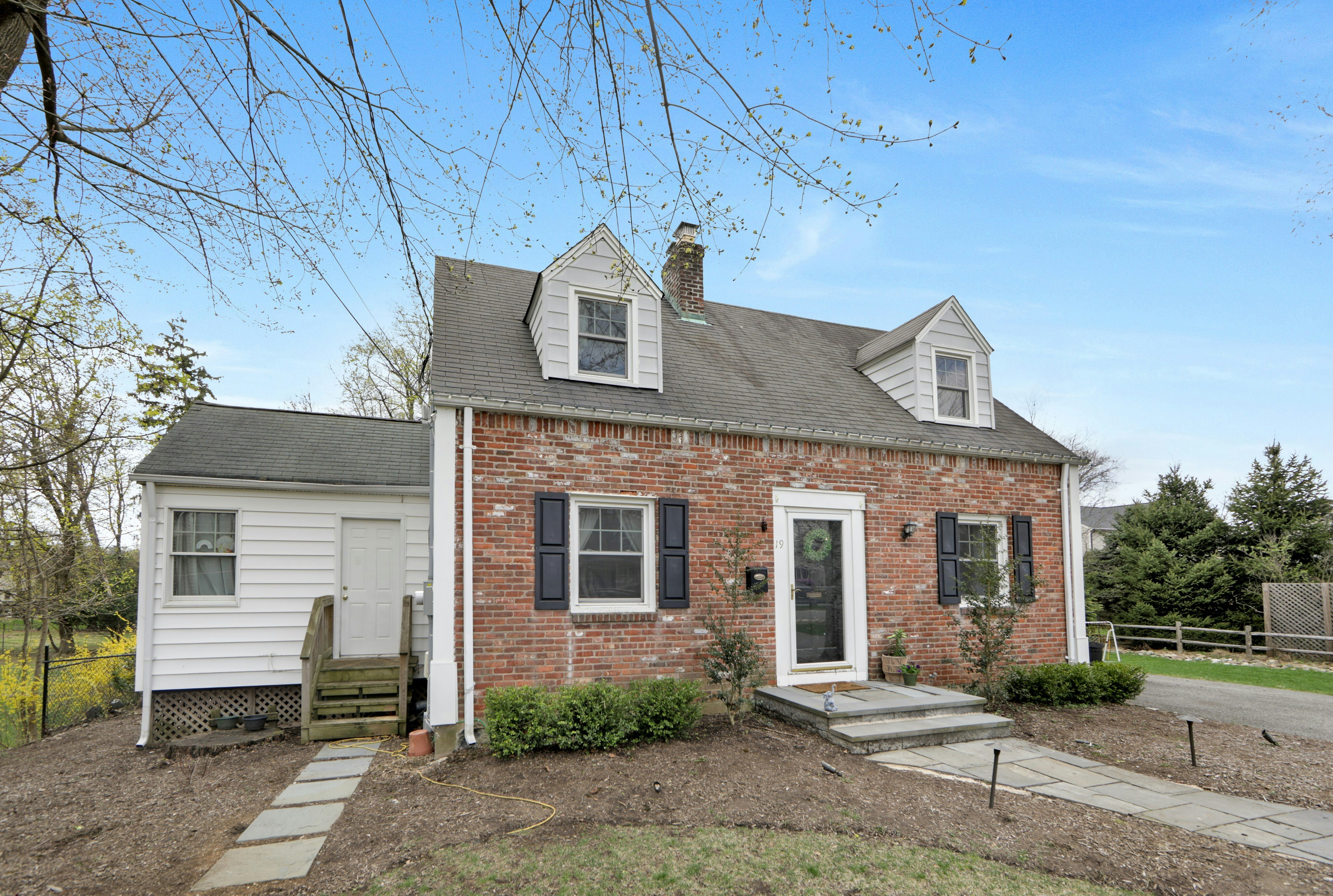 19 Linwood Avenue 