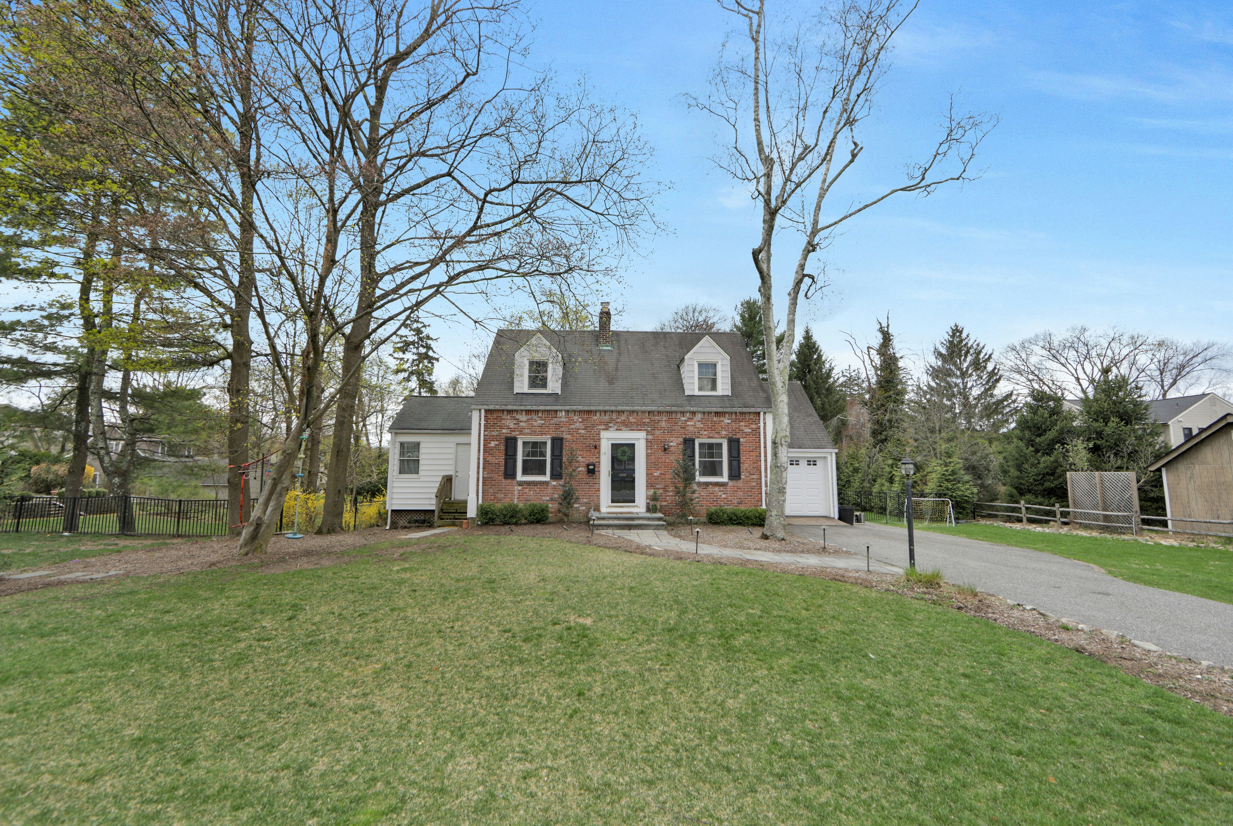19 Linwood Avenue 