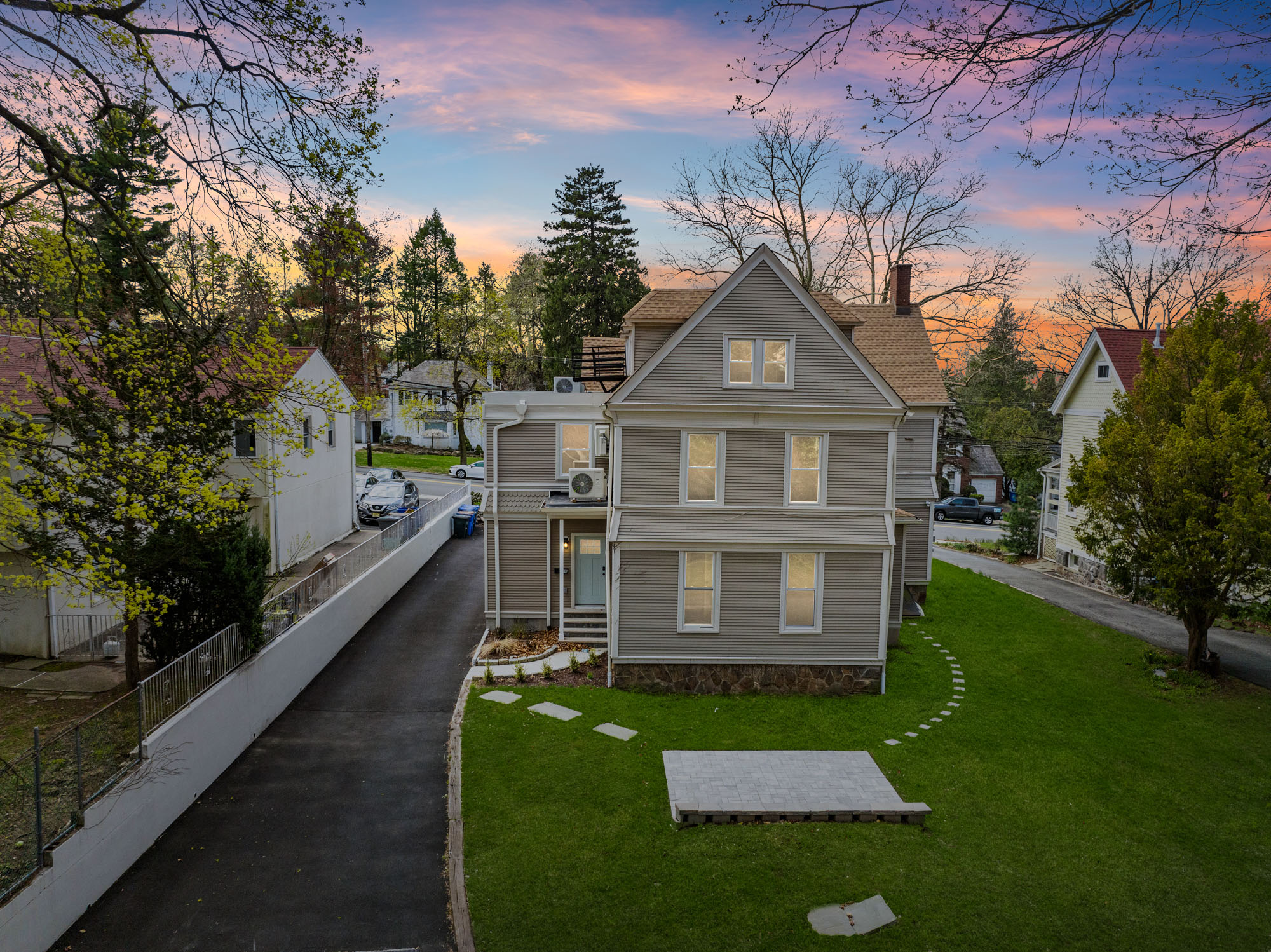 69 E Clinton Unit# B