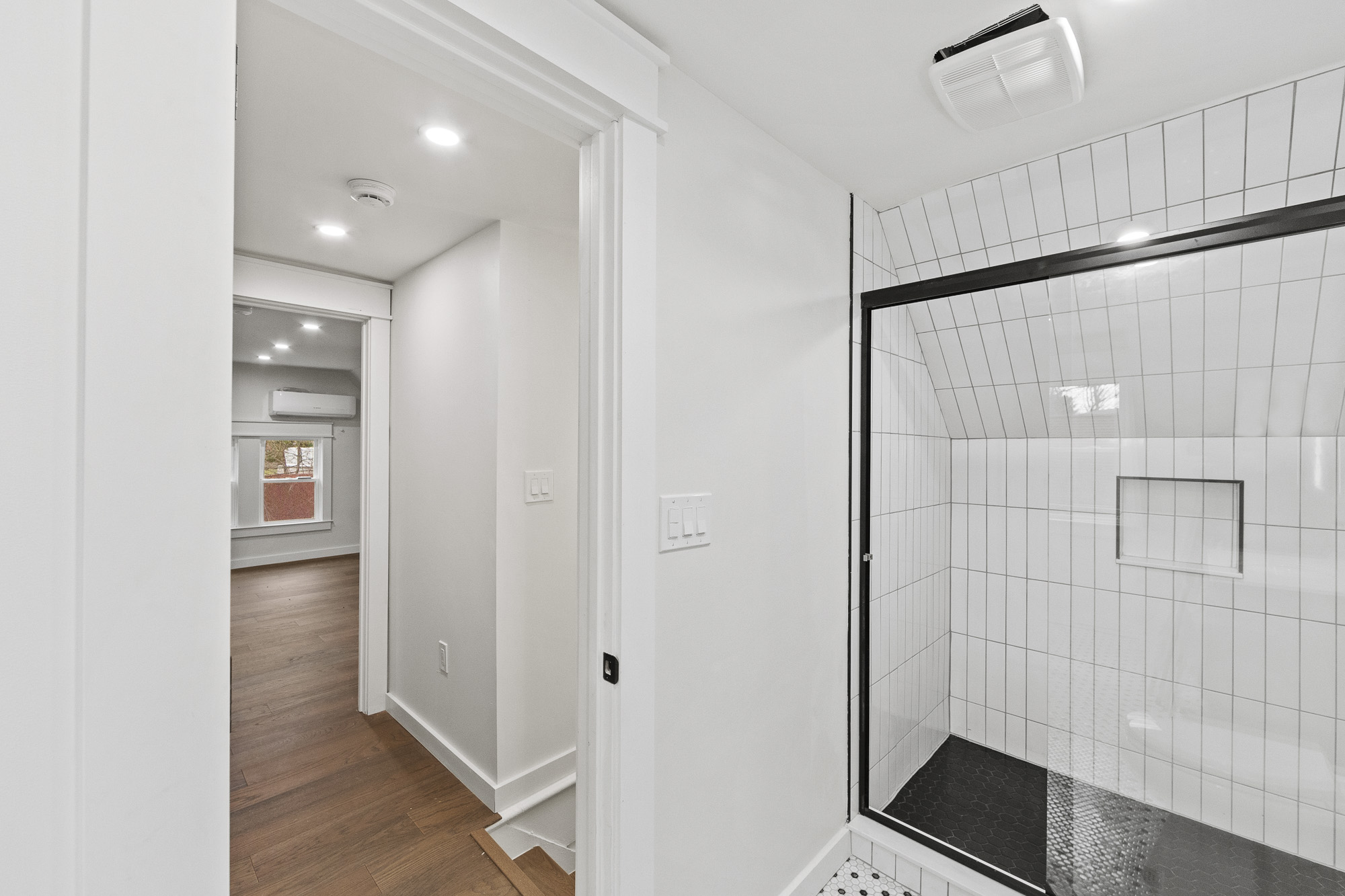 69 E Clinton Unit# B