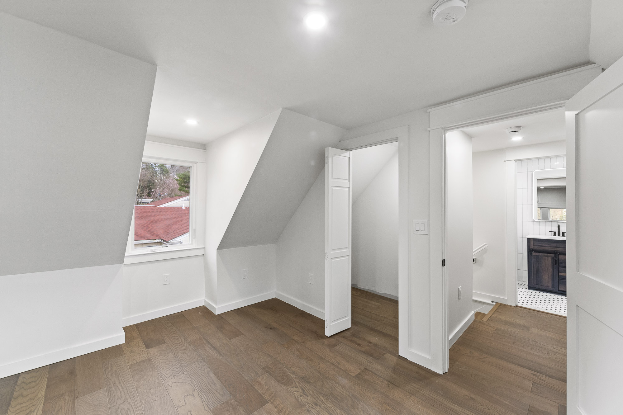 69 E Clinton Unit# B