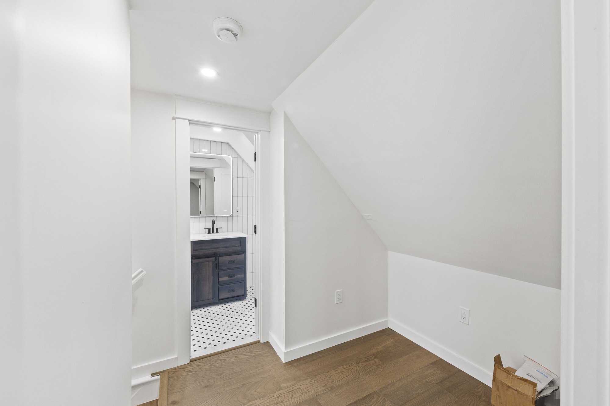 69 E Clinton Unit# B