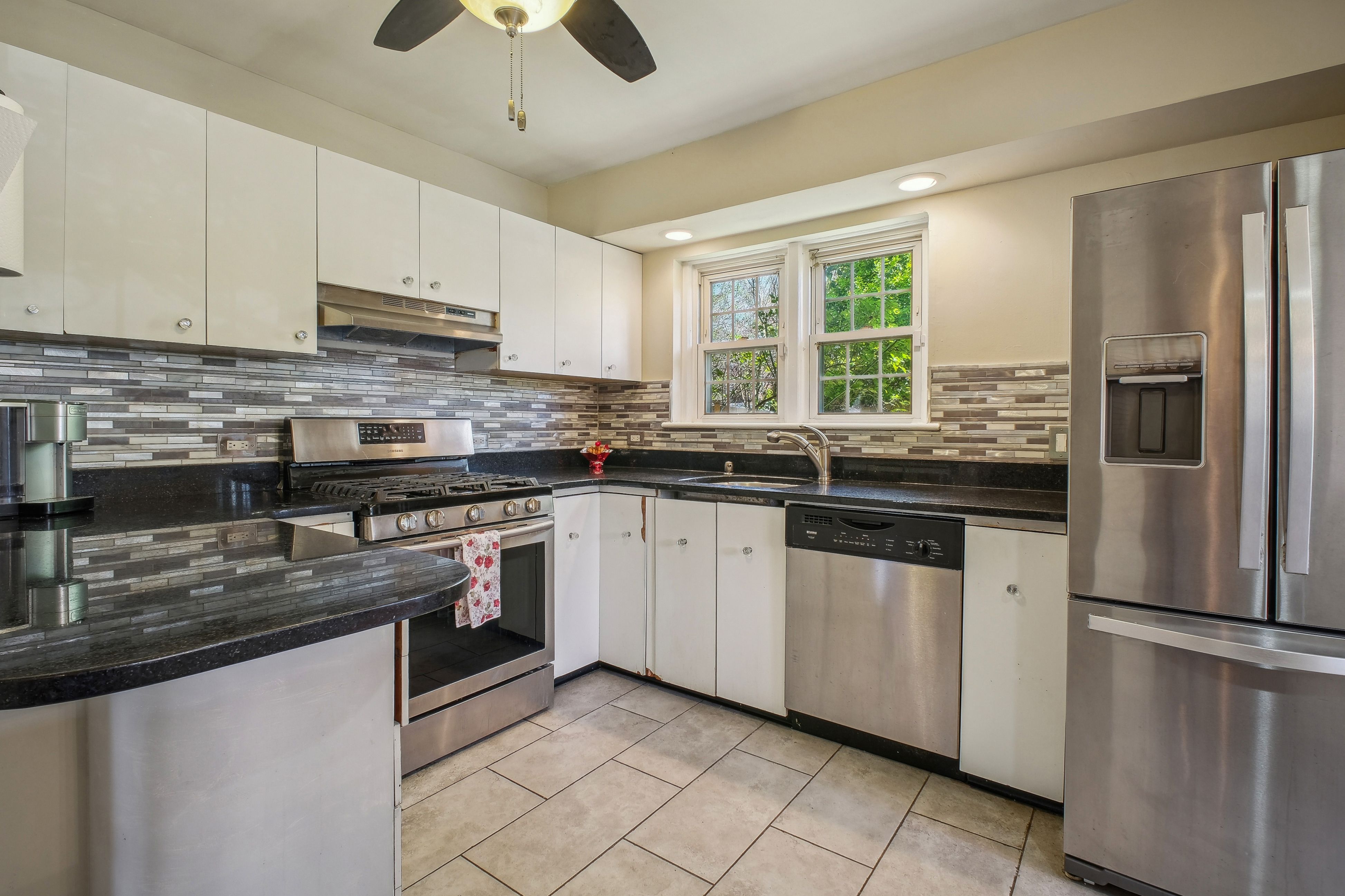 119 W. Hudson Avenue 