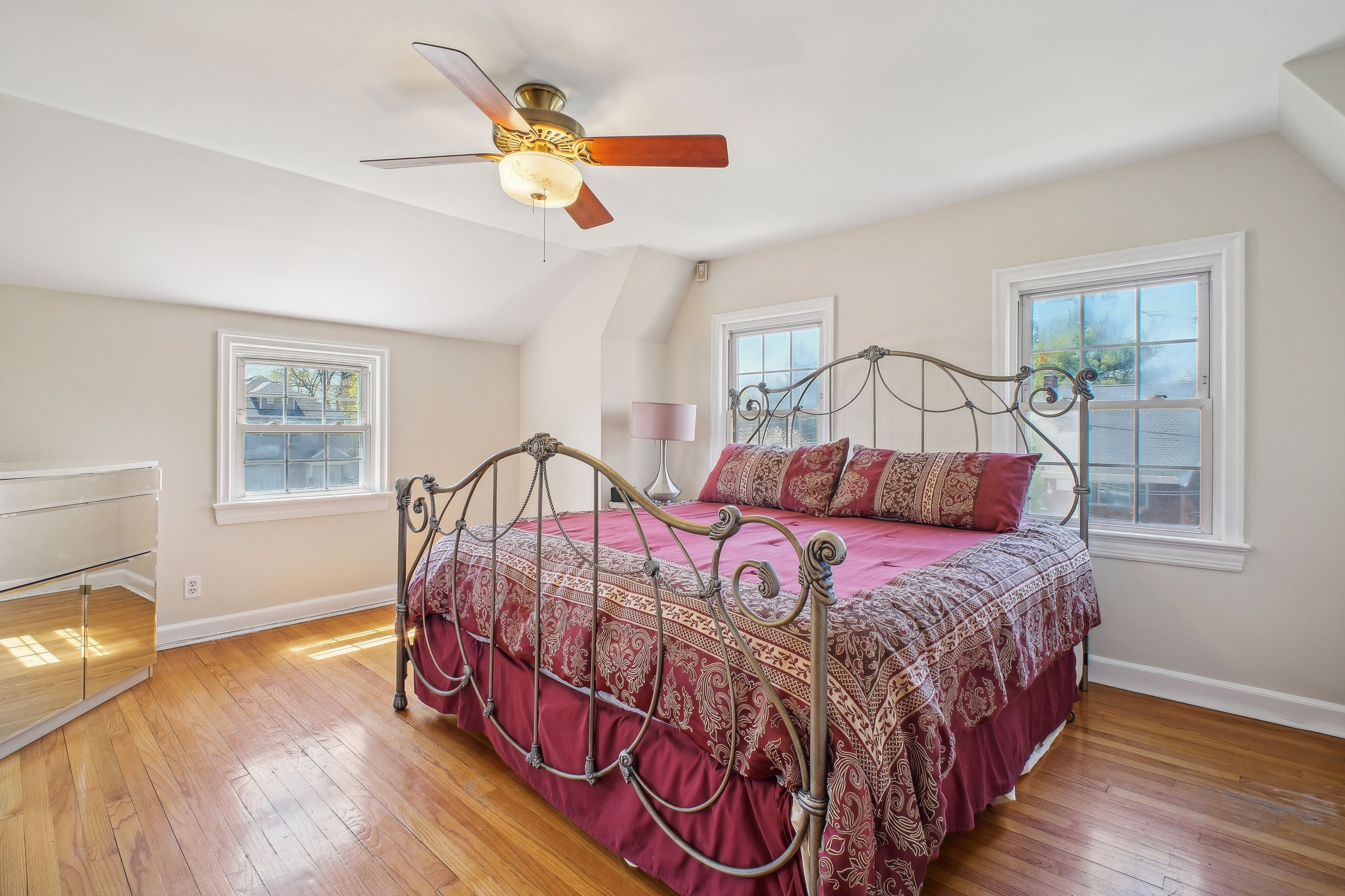 119 W. Hudson Avenue 