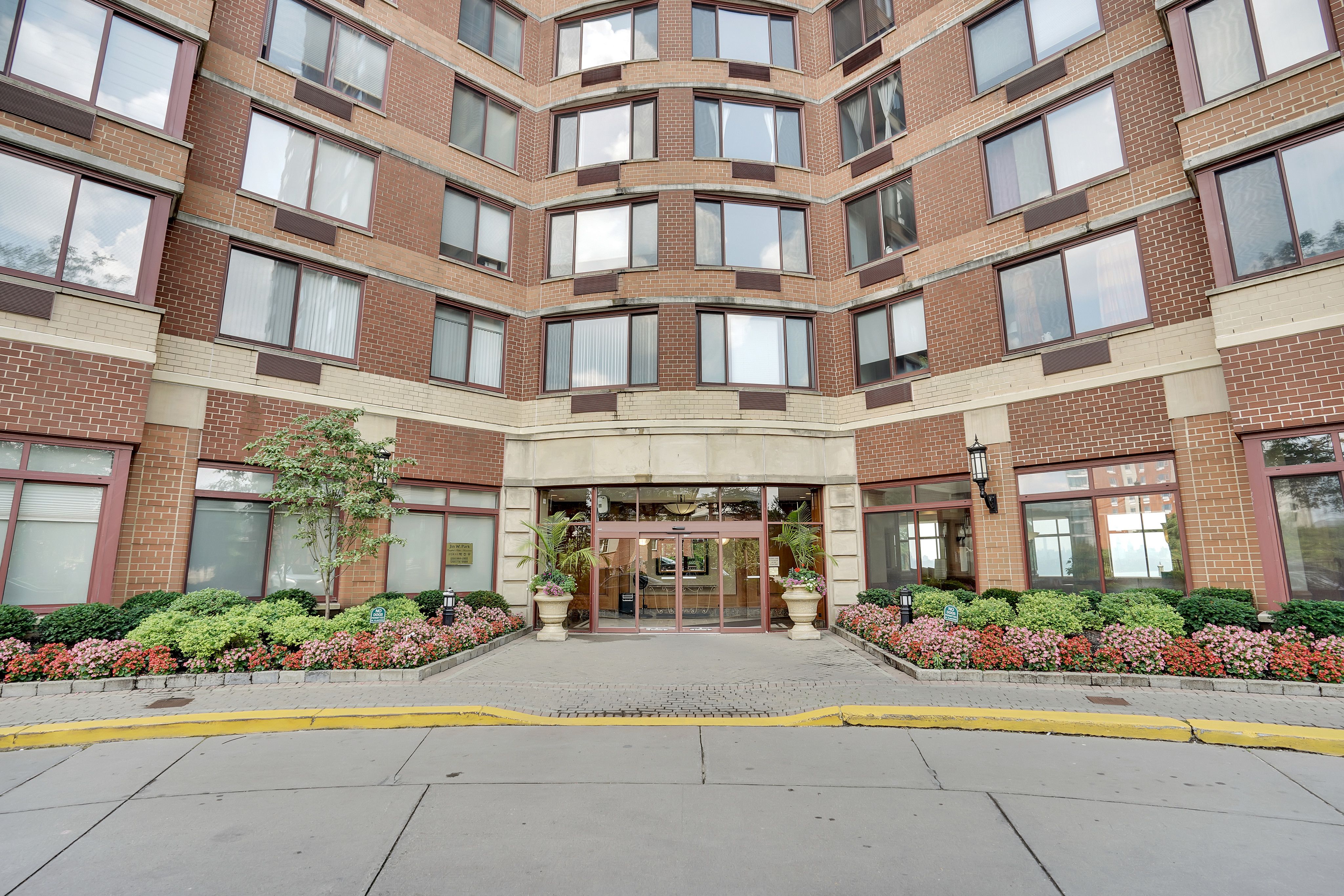 100 Old Palisade Road #4006 