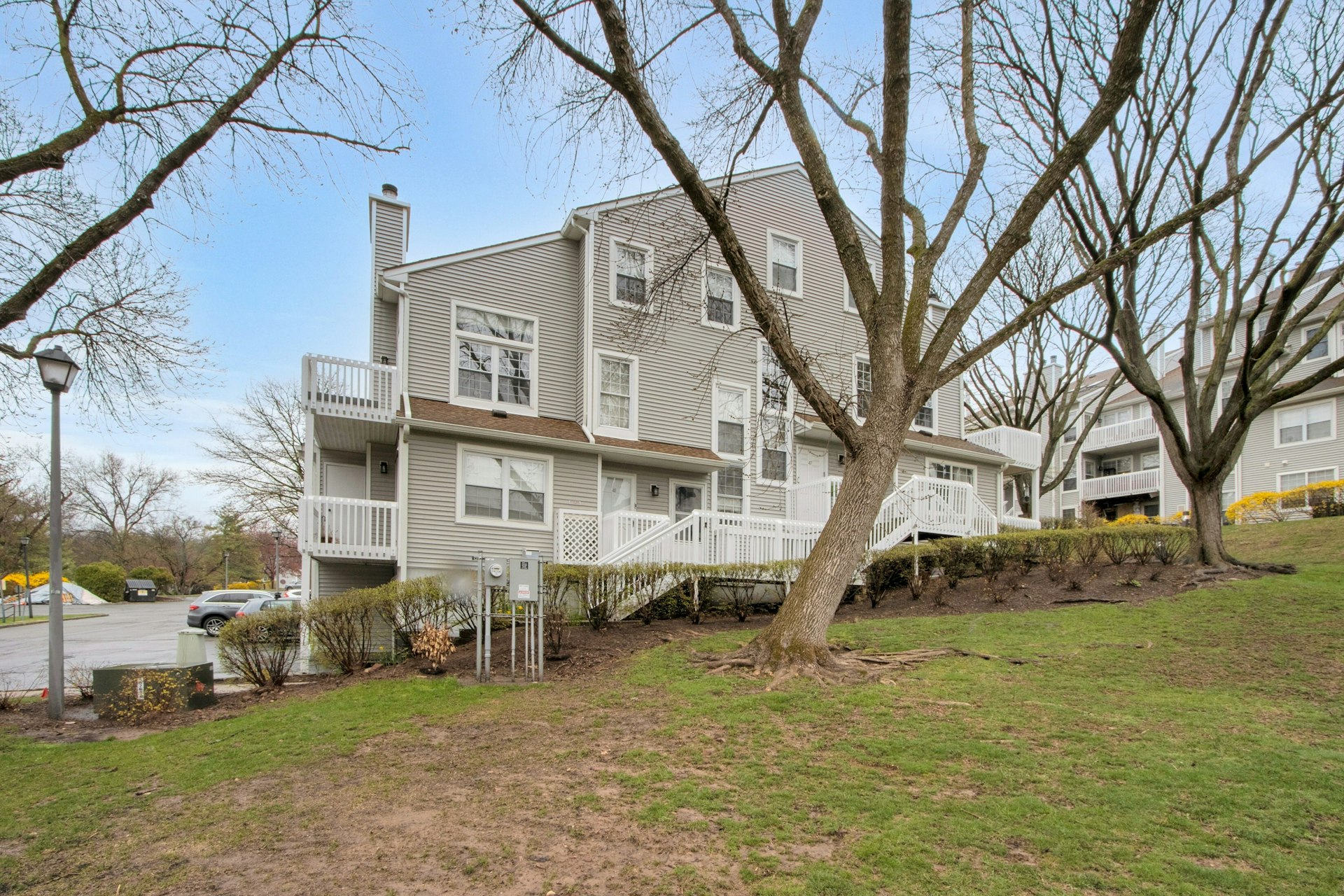 43 Regency