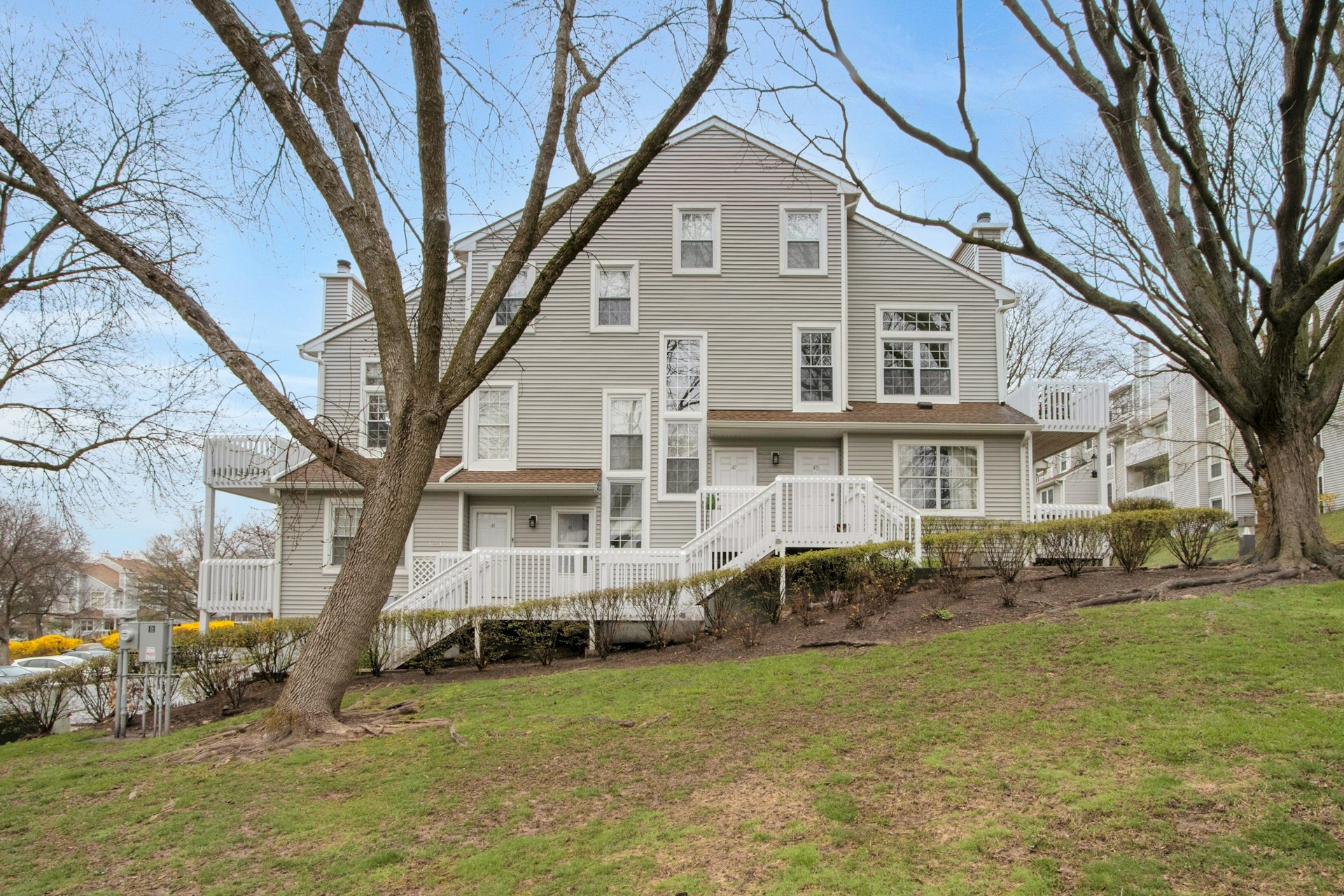 43 Regency