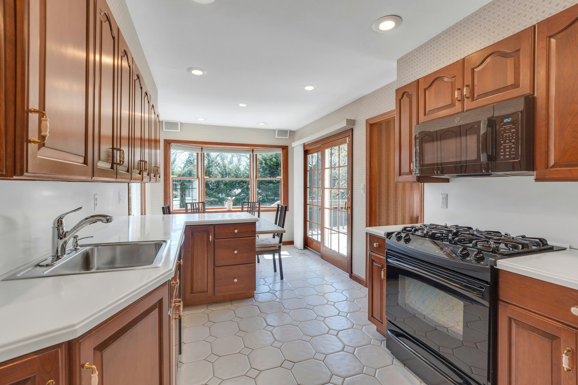 573 Dorchester Drive 