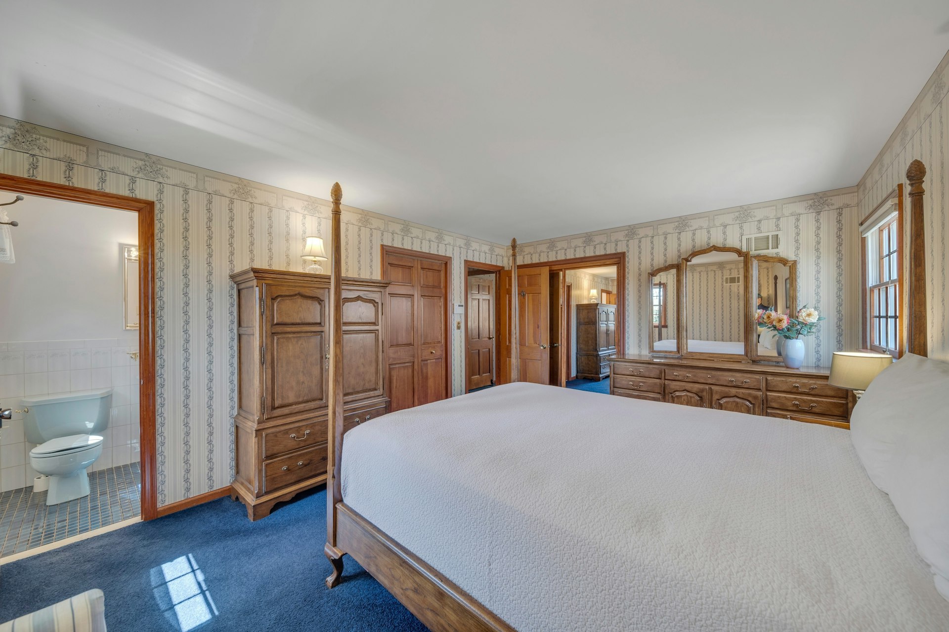 573 Dorchester Drive 