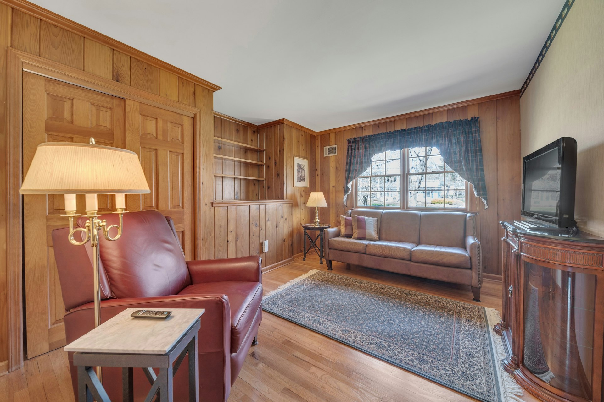 573 Dorchester Drive 