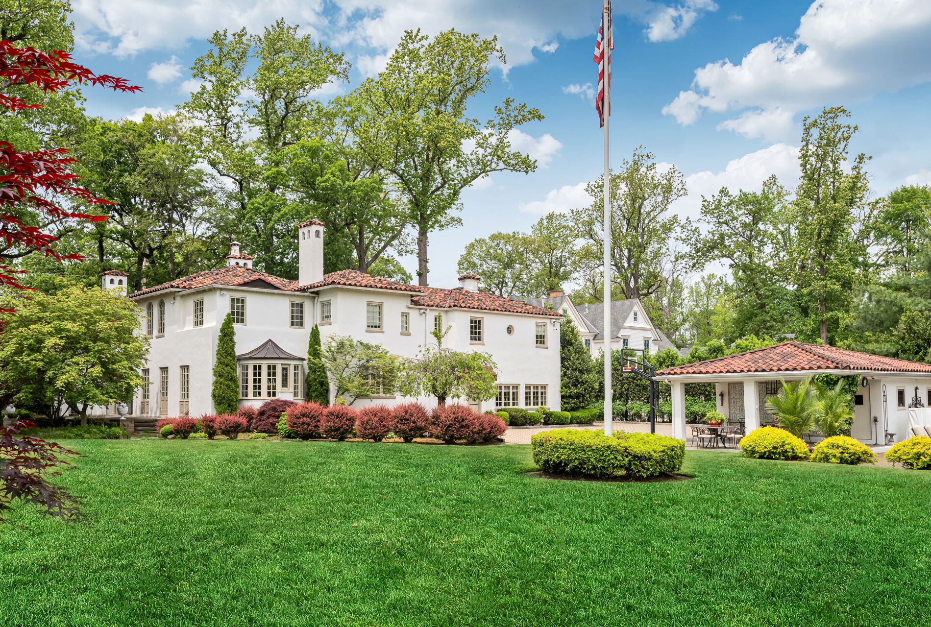 151 Woodland