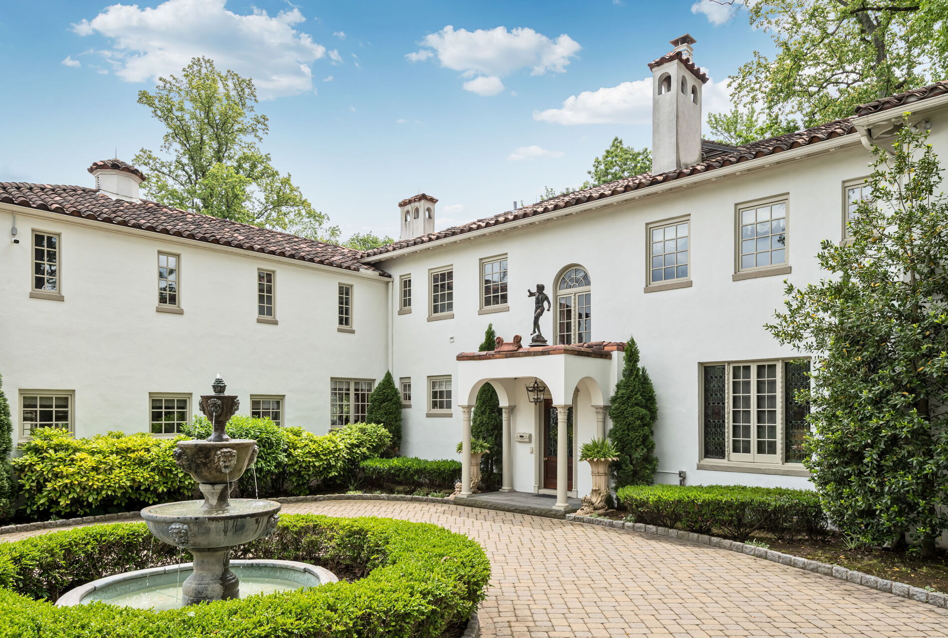 151 Woodland