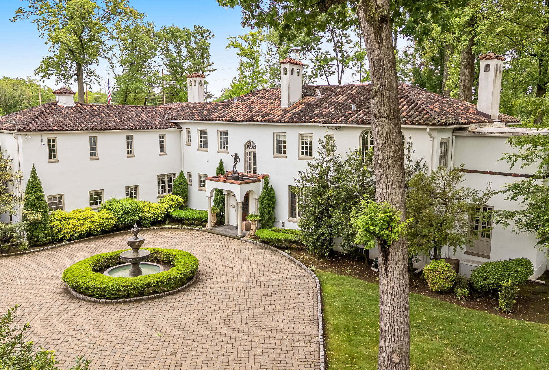 151 Woodland