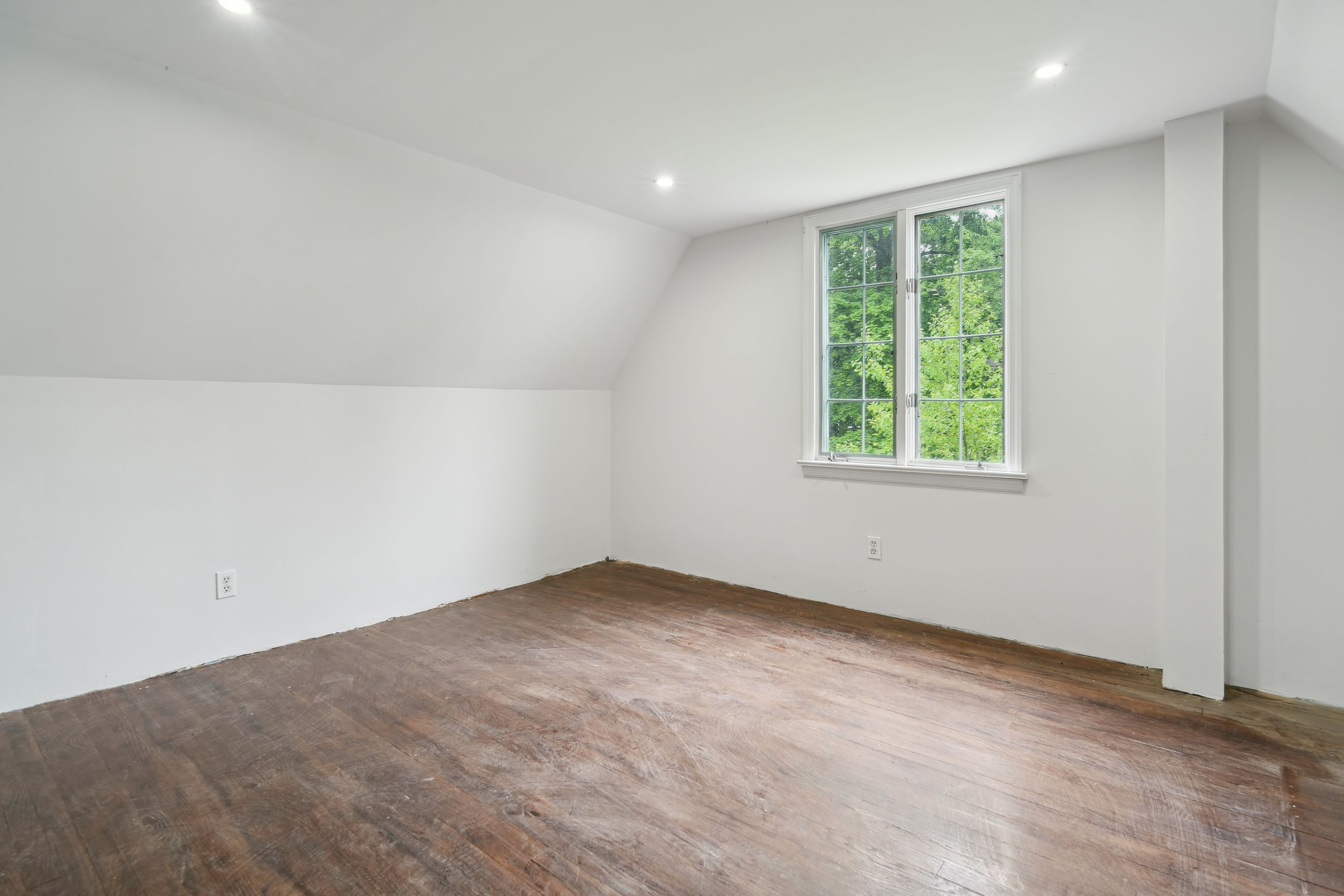 380 Maple Hill 