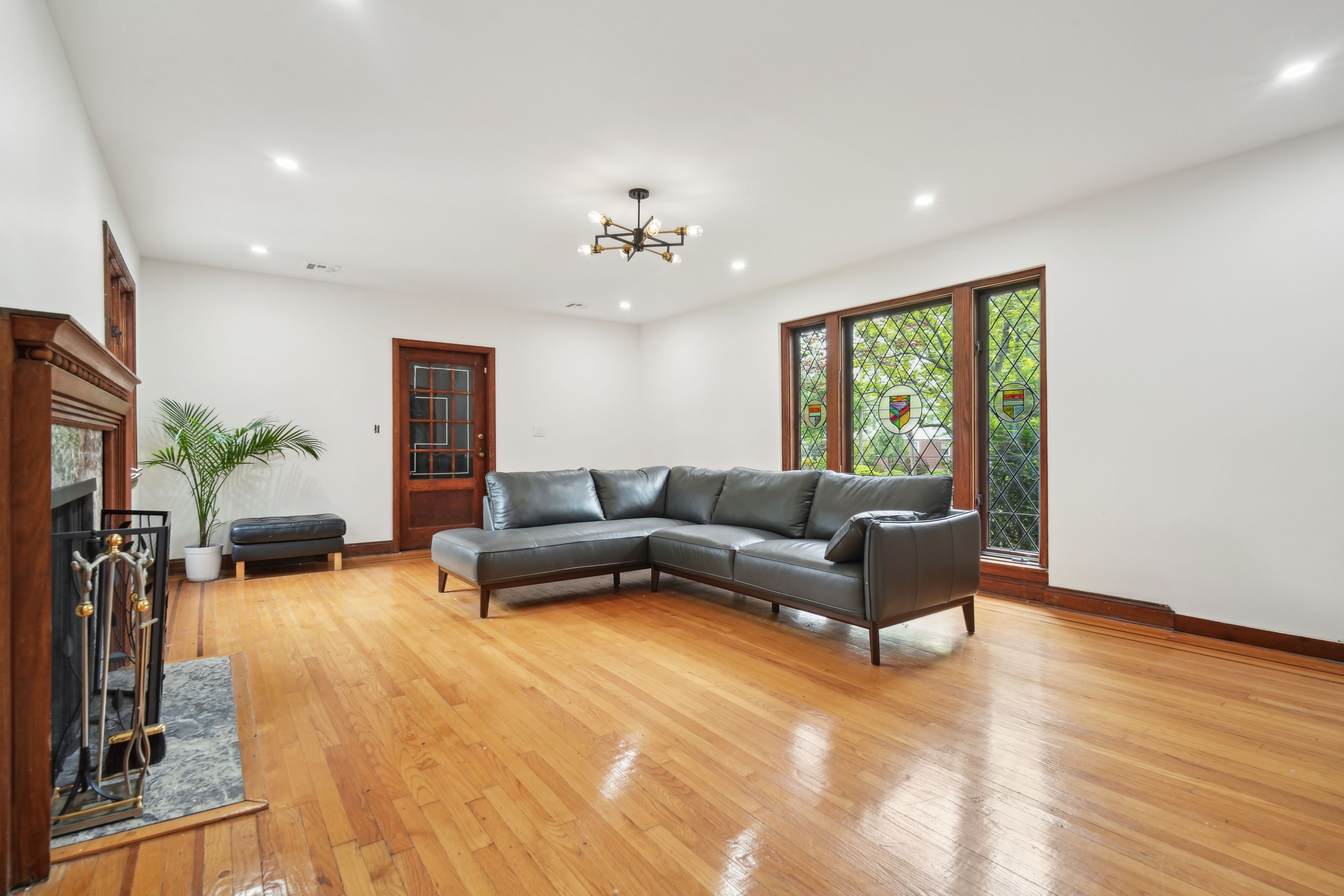 380 Maple Hill 