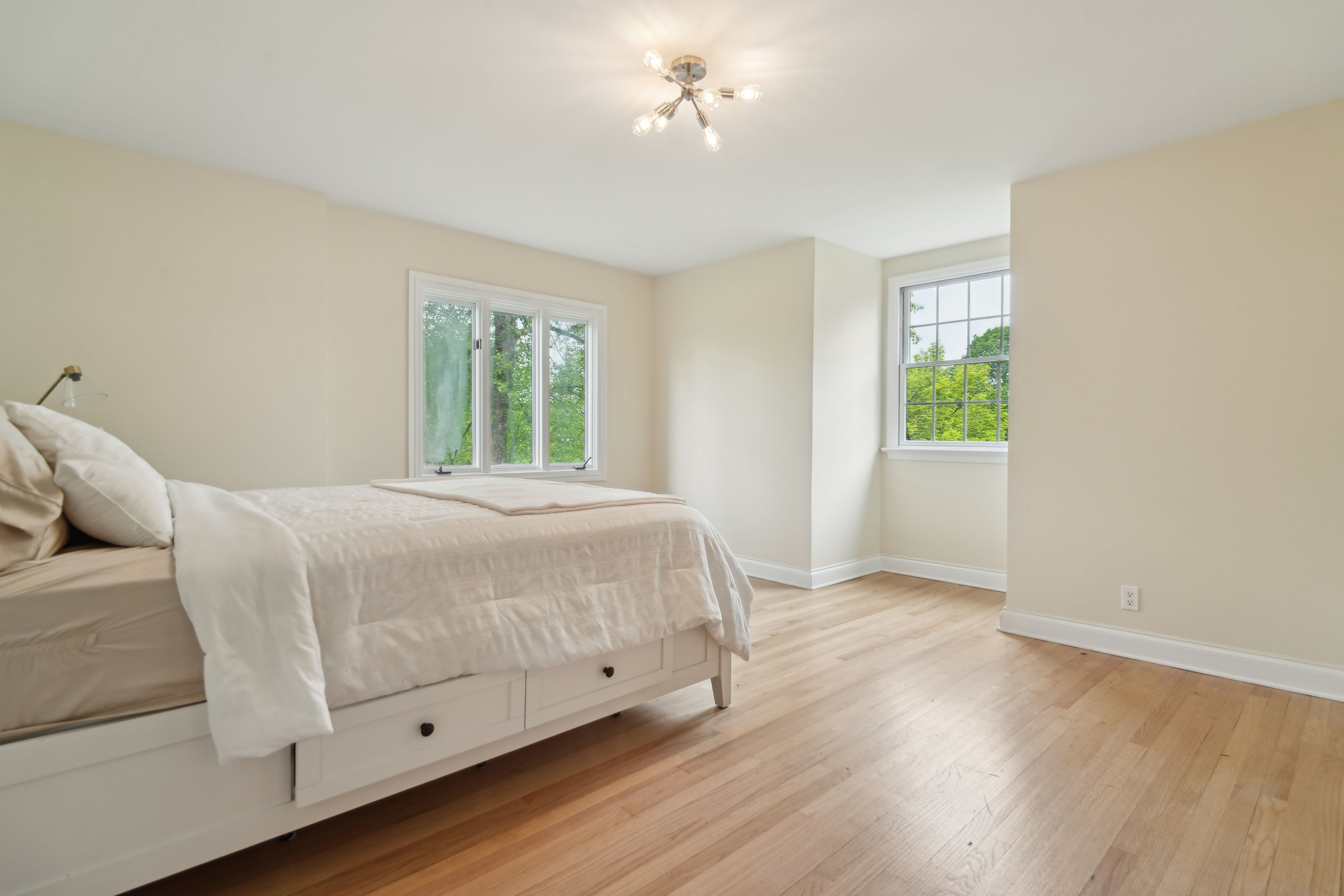 380 Maple Hill 