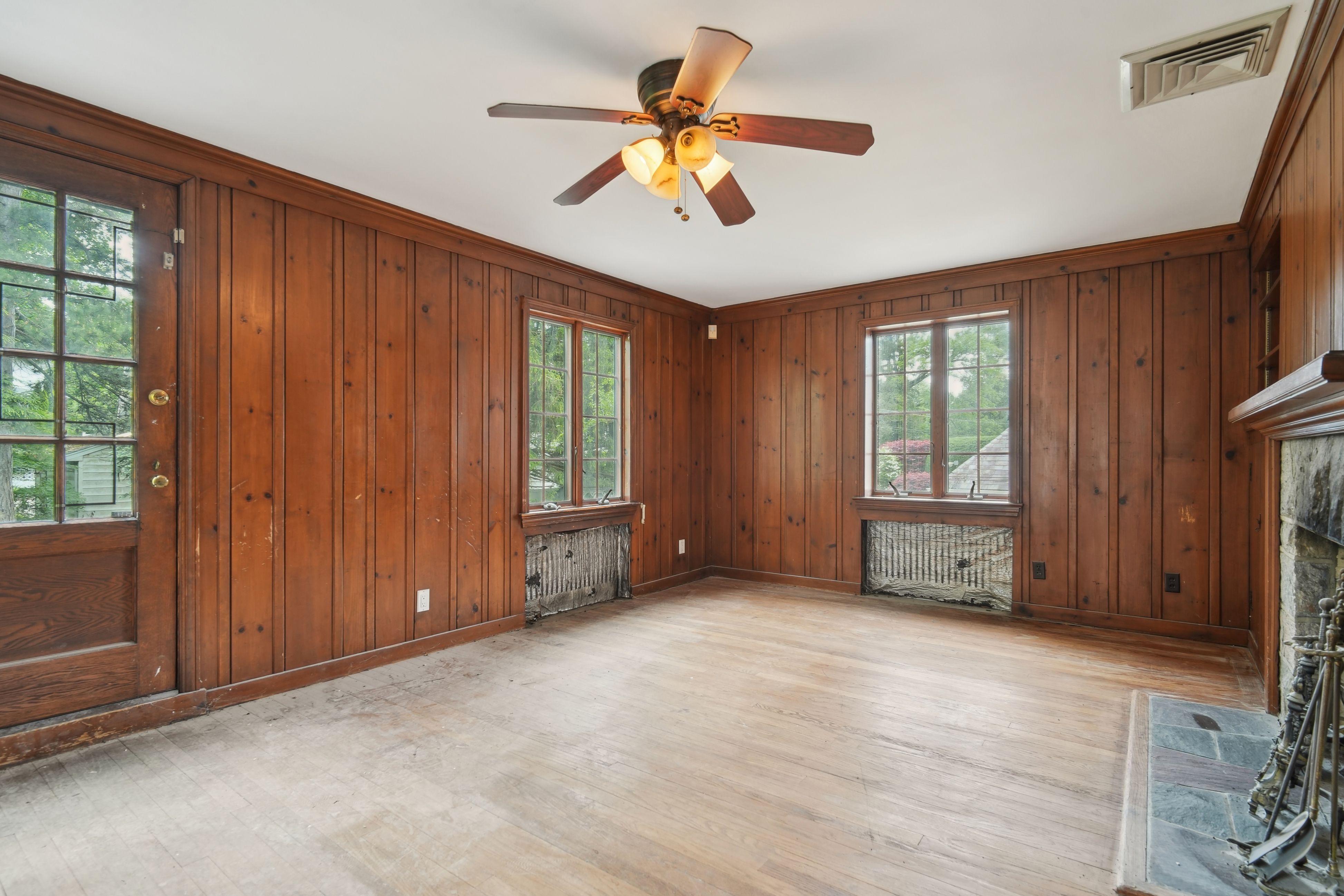 380 Maple Hill 