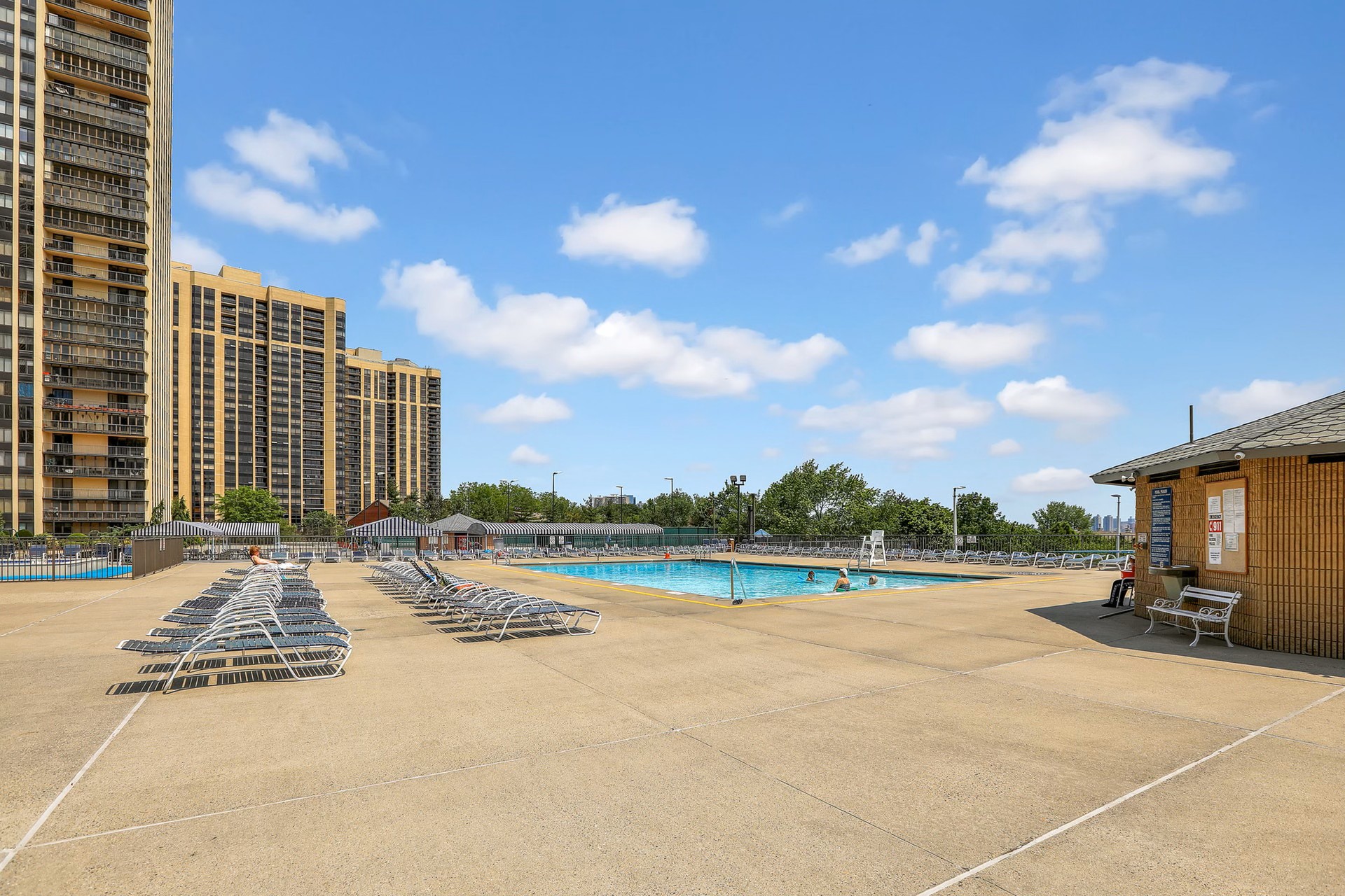 200 Winston Dr.  APT 2502