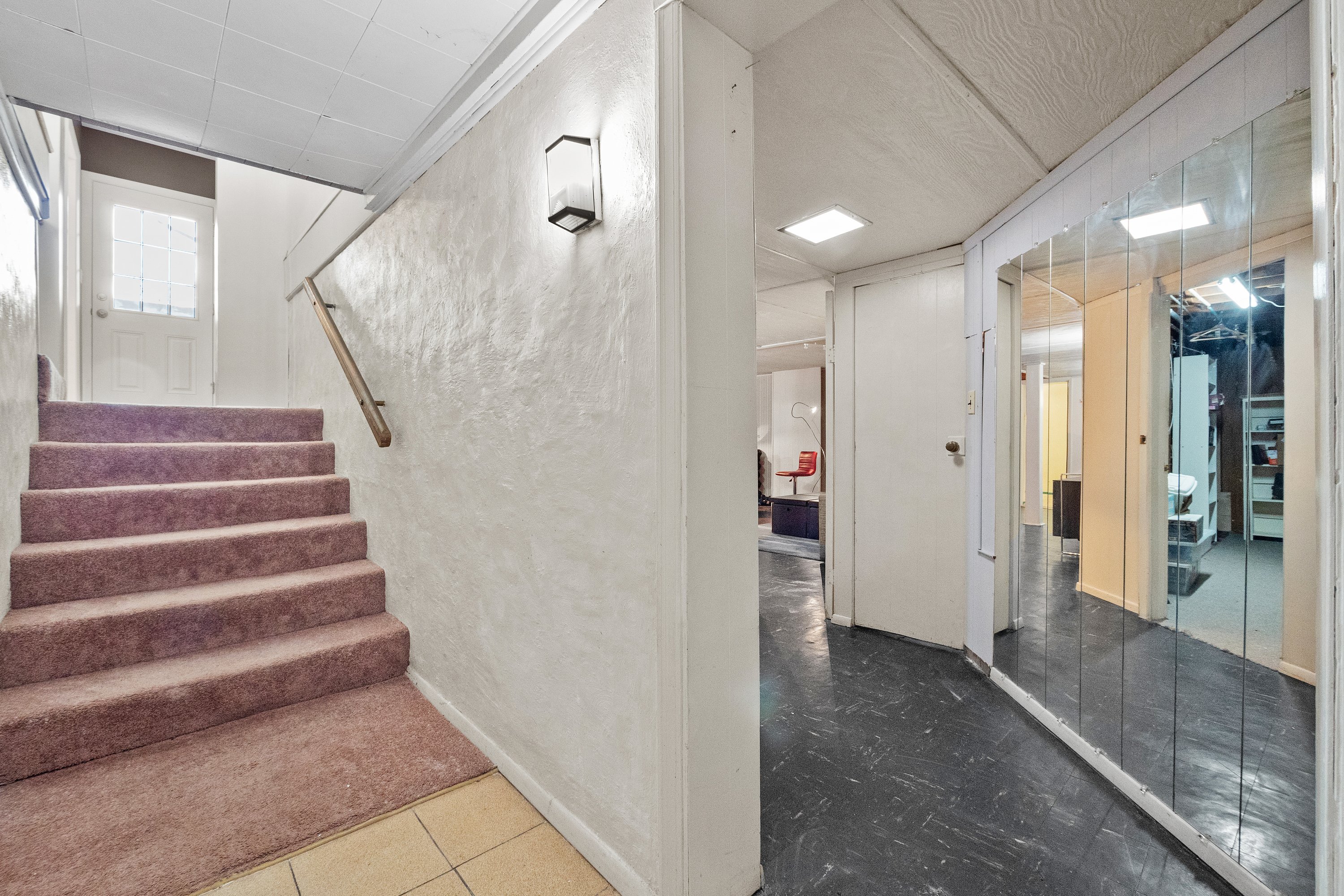98 Roosevelt Boulevard 