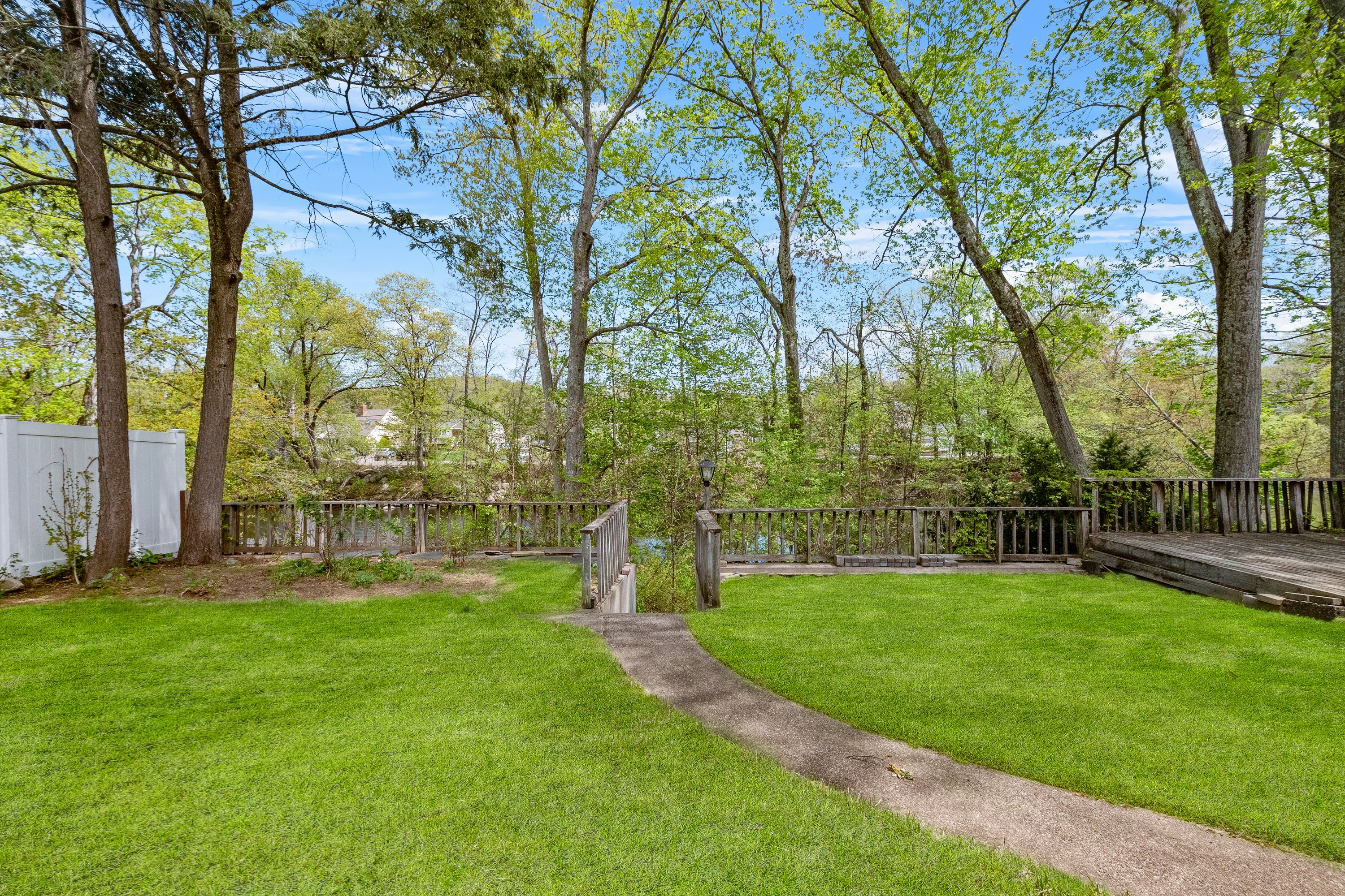 98 Roosevelt Boulevard 