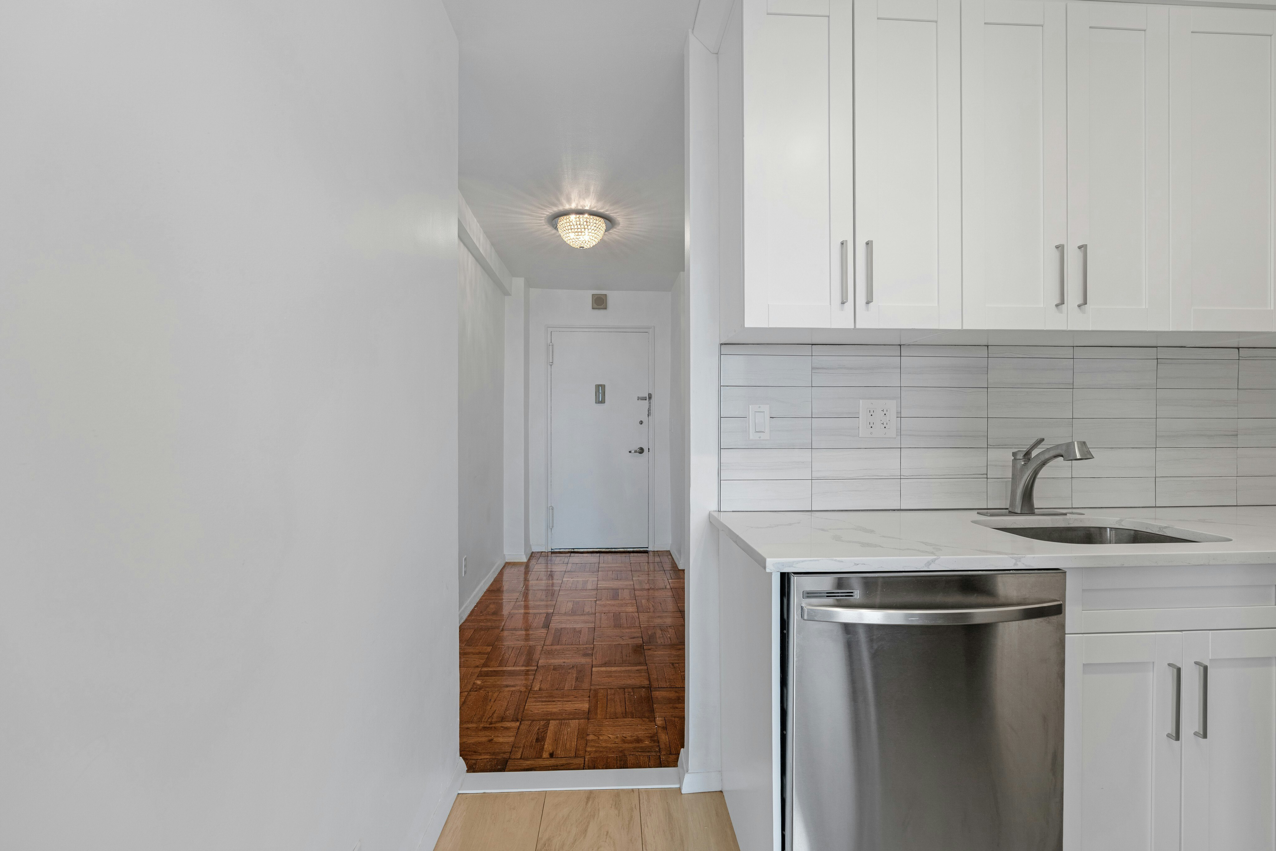 2000 Linwood Avenue 16B