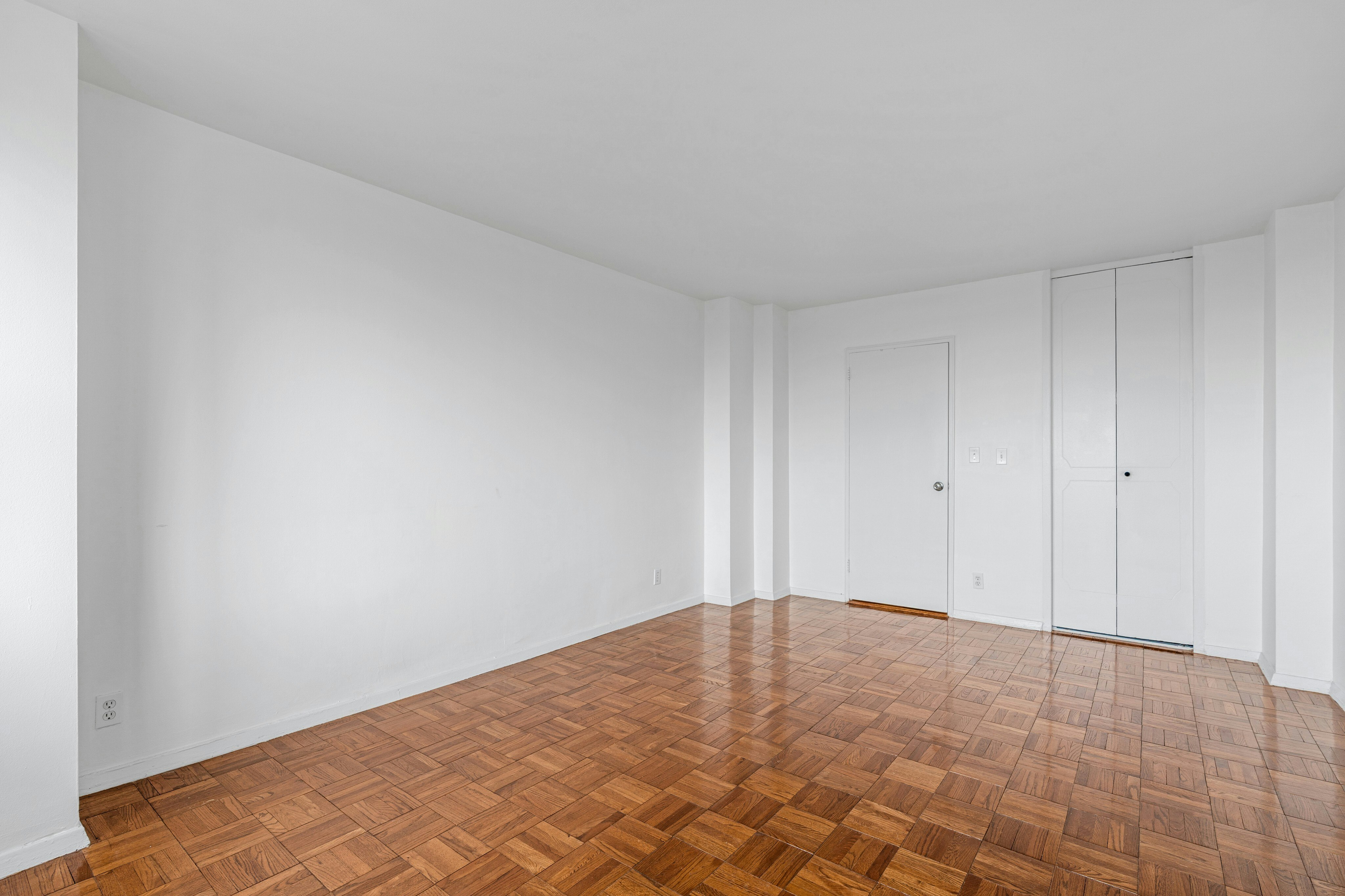 2000 Linwood Avenue 16B