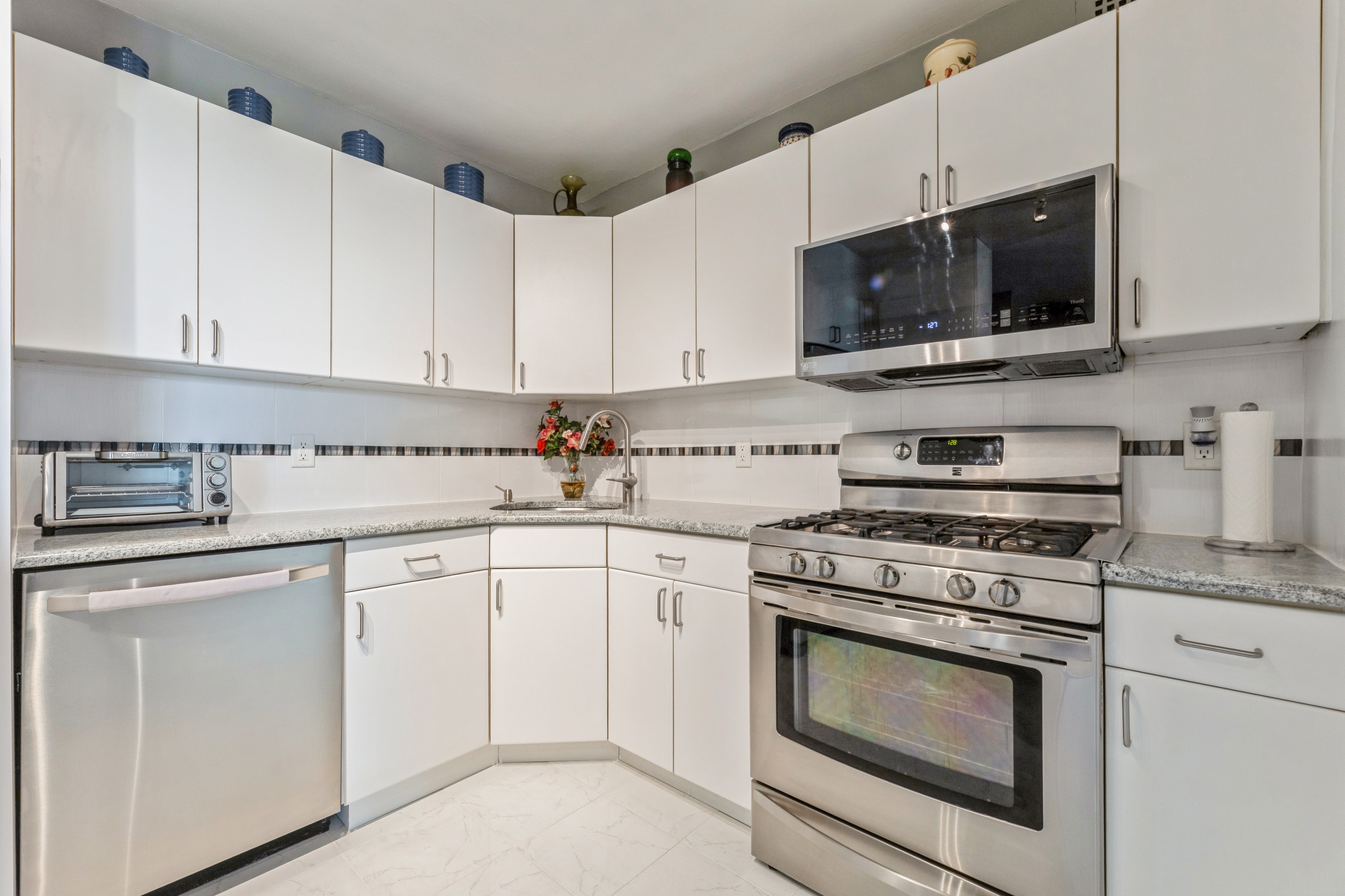2100 Linwood Avenue 21T 