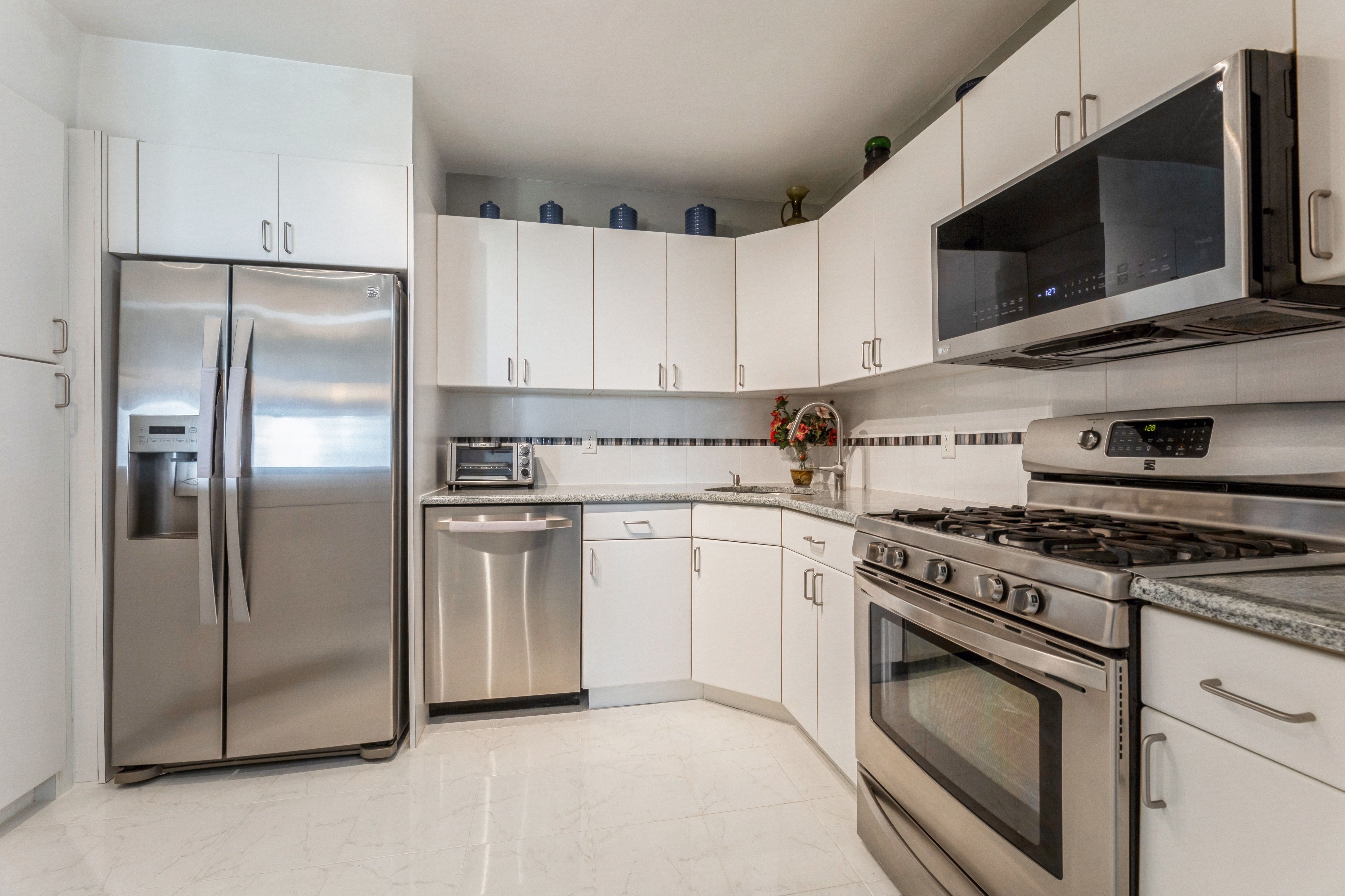 2100 Linwood Avenue 21T 
