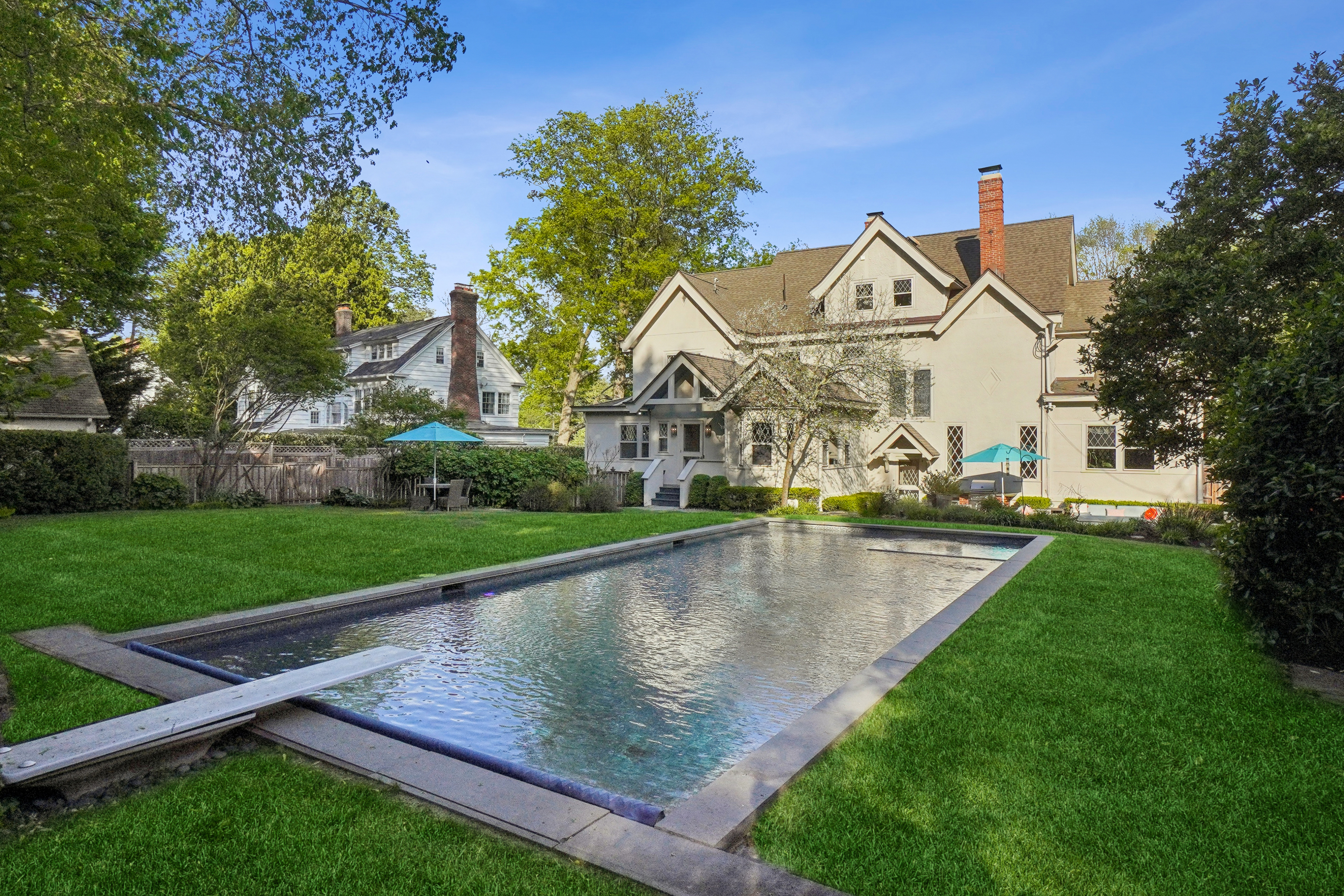 384 Upper Mountain Avenue 