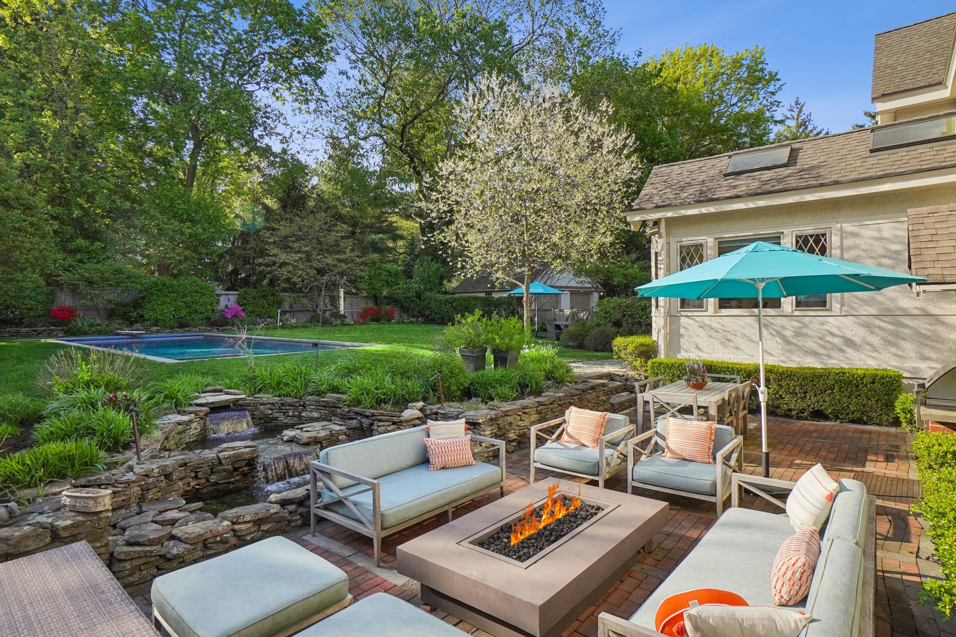 384 Upper Mountain Avenue 