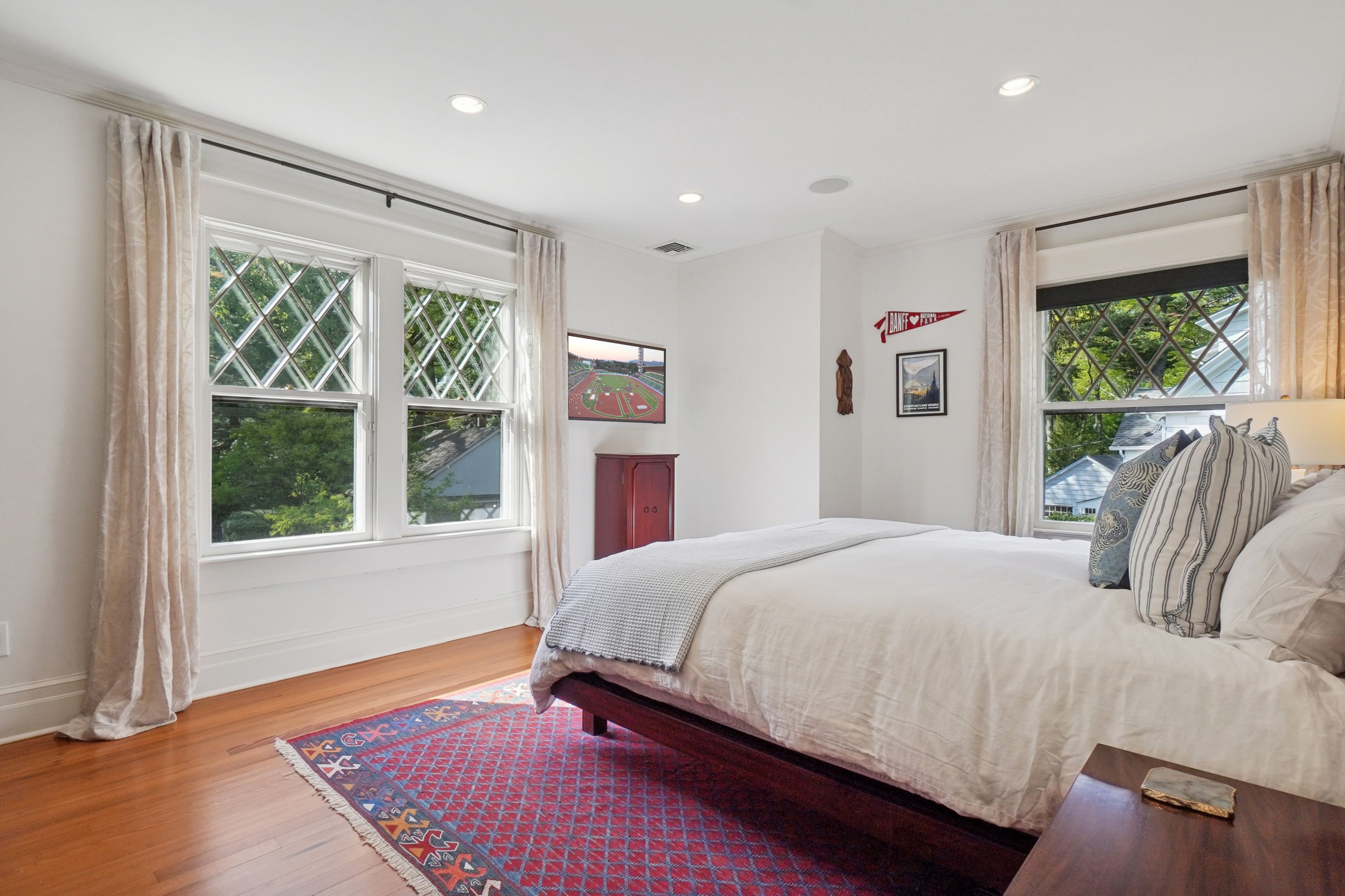 384 Upper Mountain Avenue 