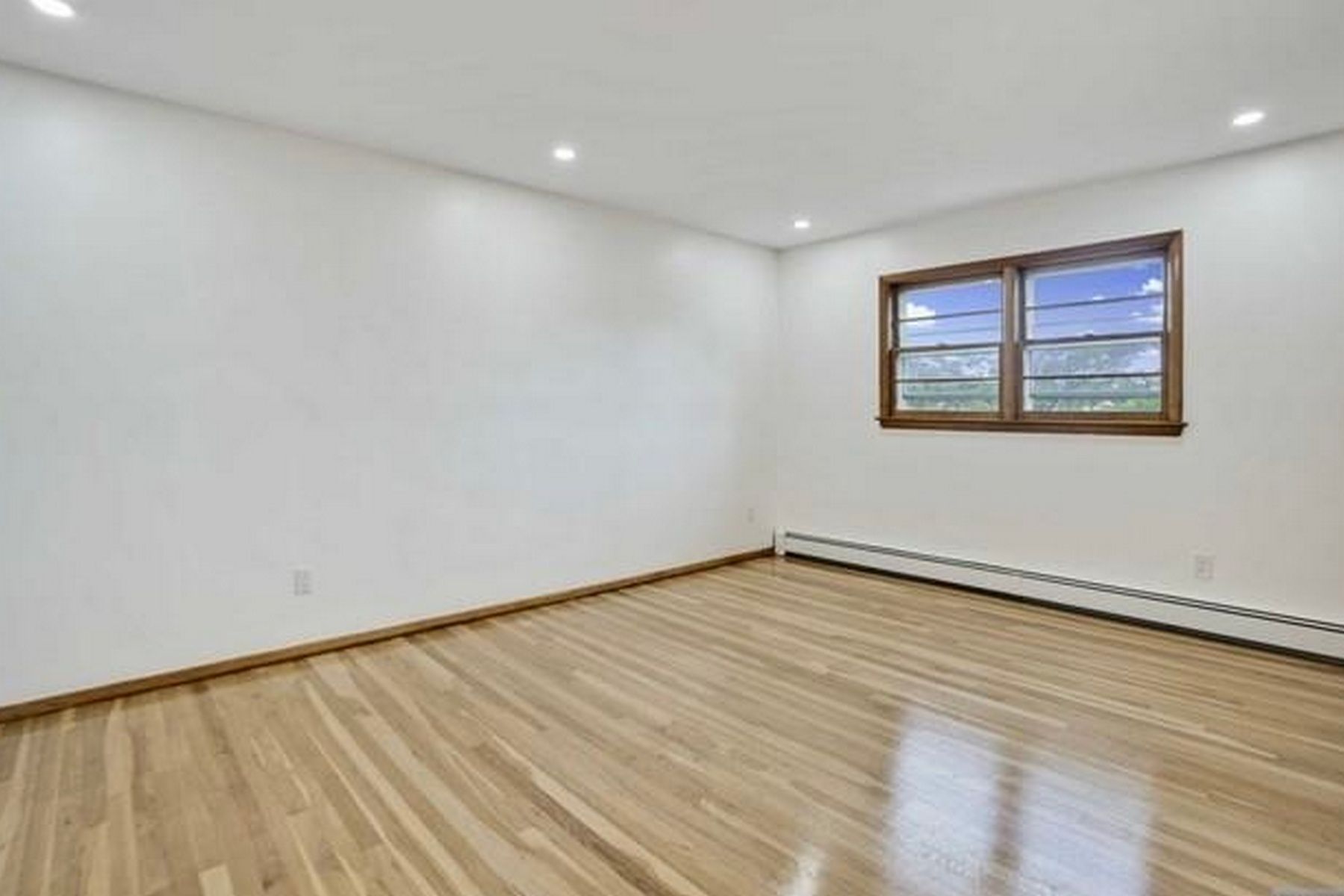 6 Miller Avenue 