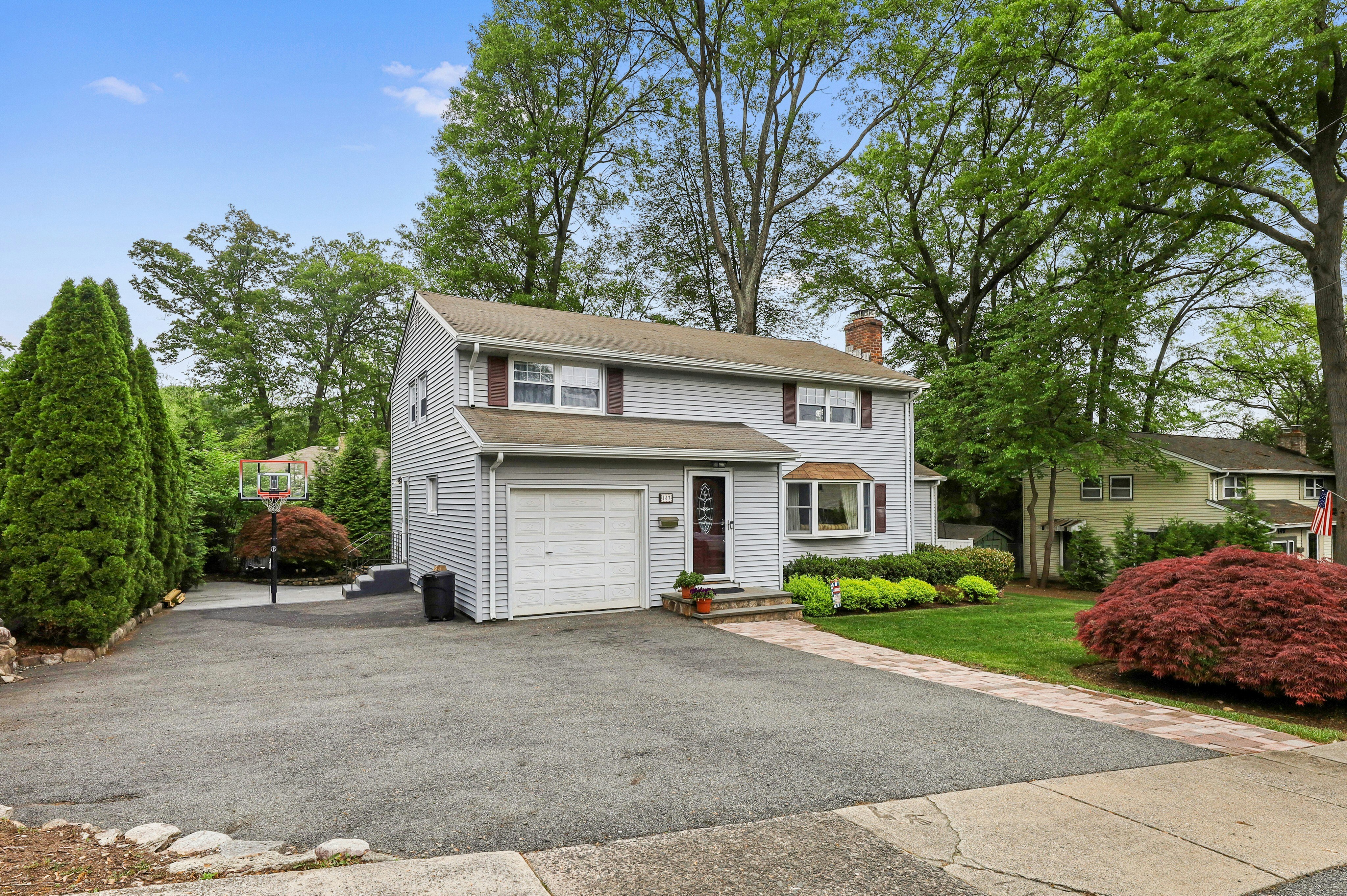 147 Lincoln Place 