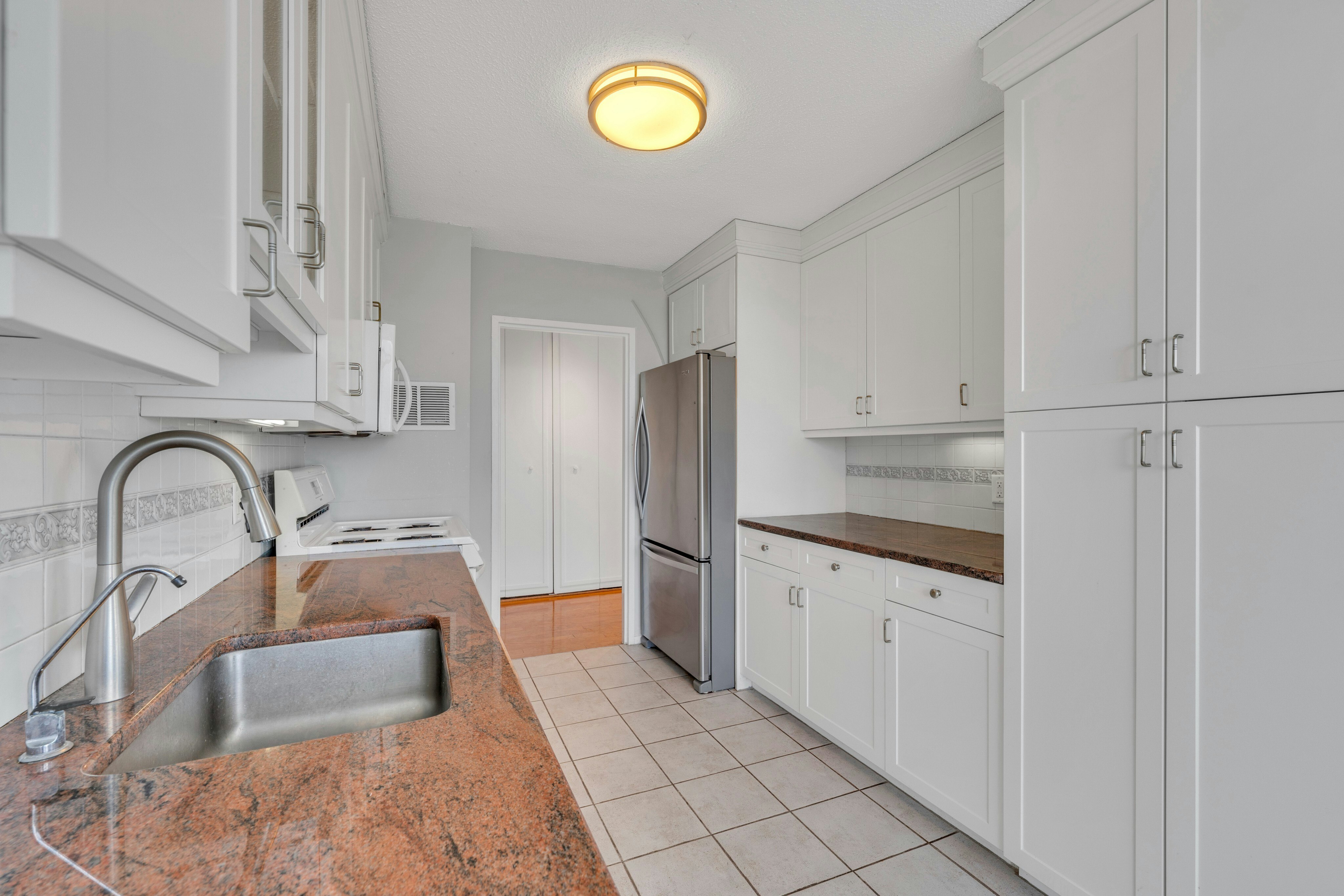 1600 Parker Avenue 21B 