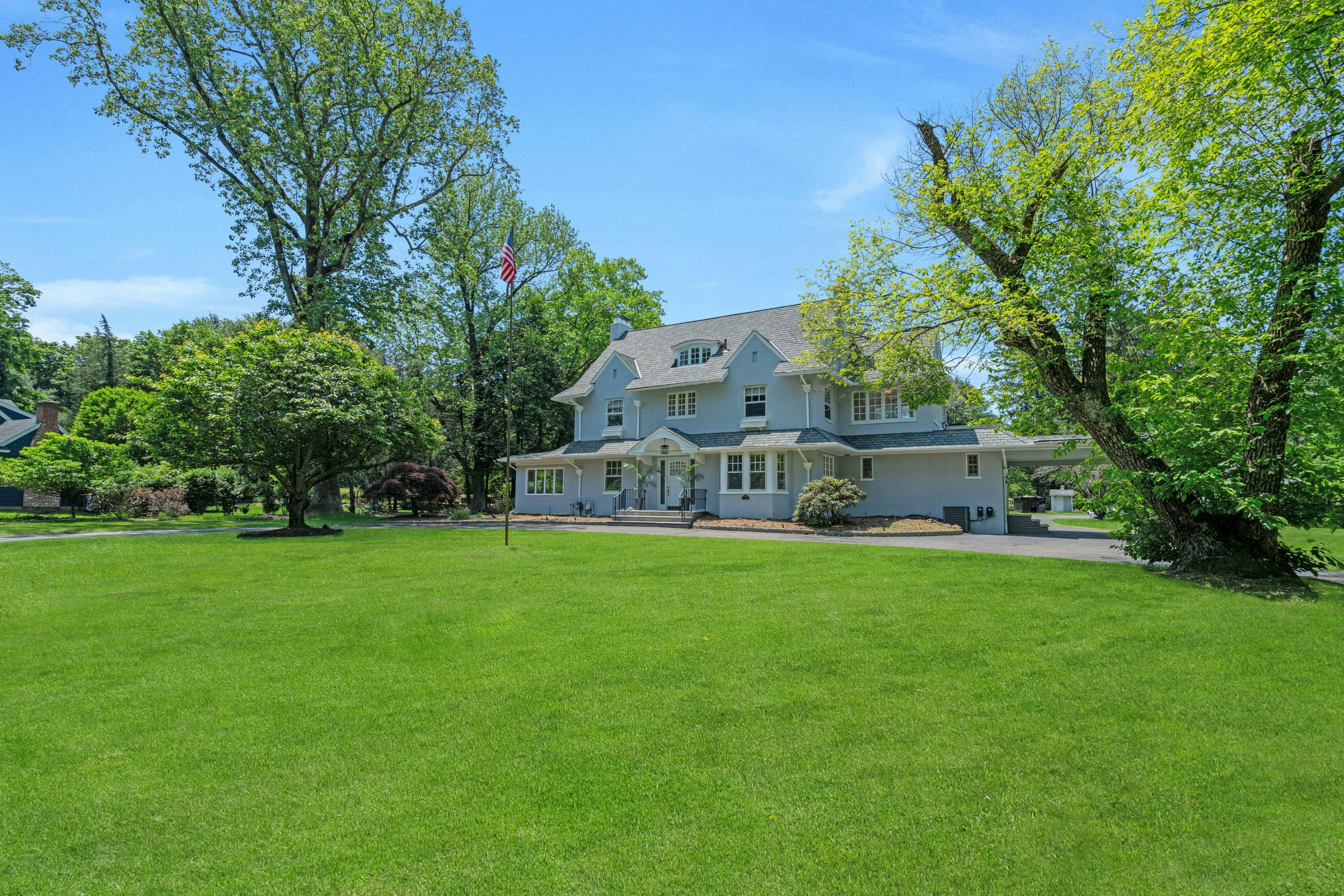 225 Glen Road 
