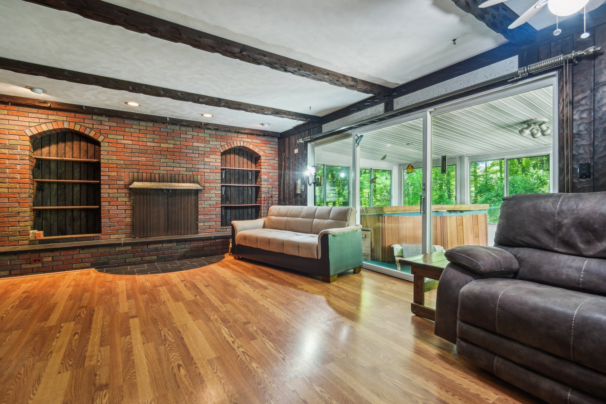 22 Christopher Place 