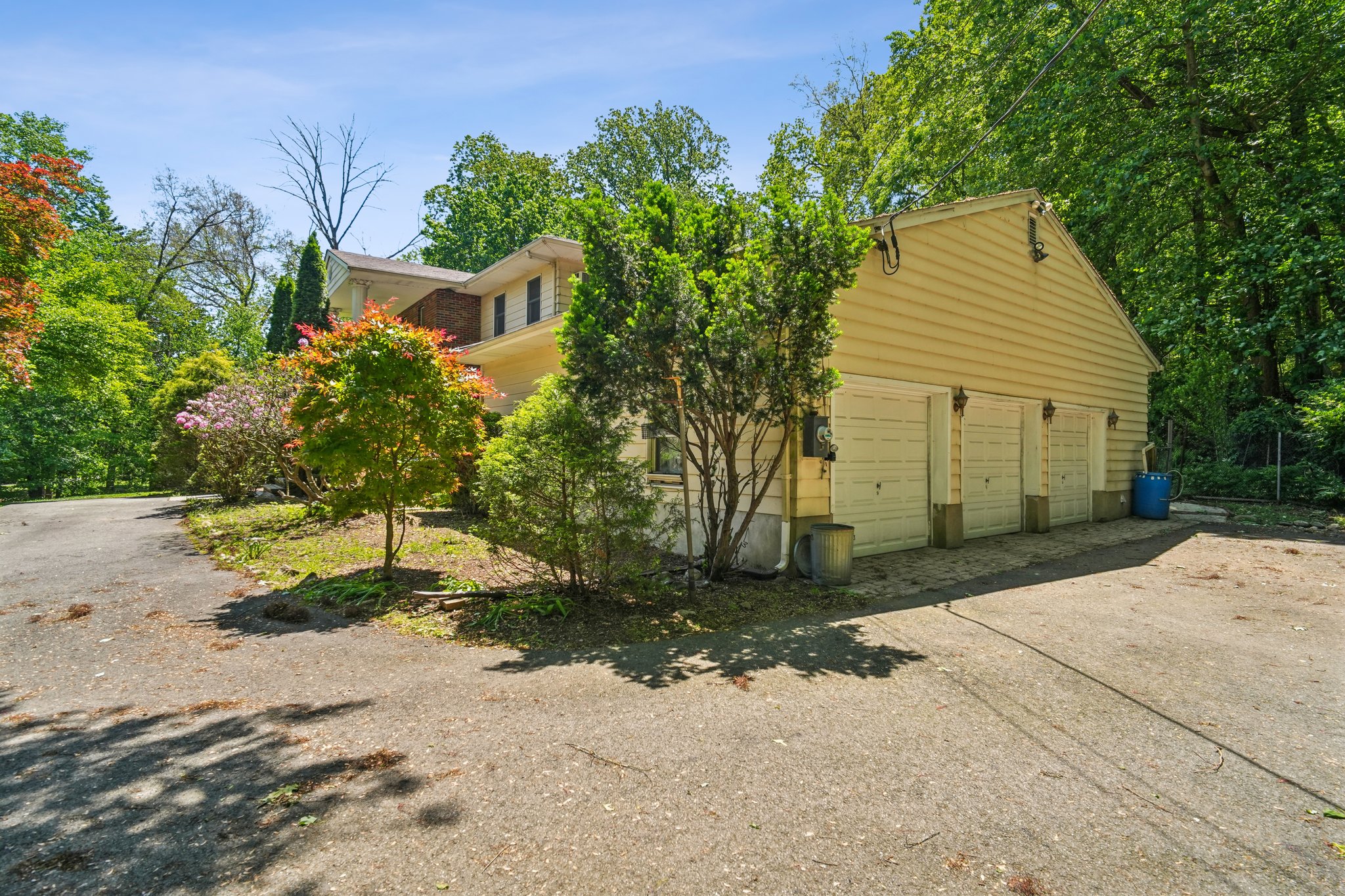 22 Christopher Place 
