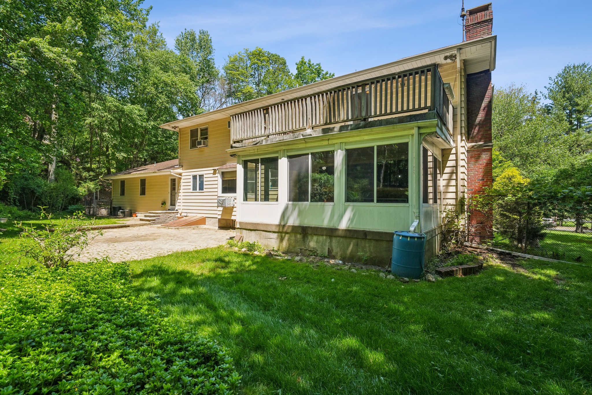 22 Christopher Place 