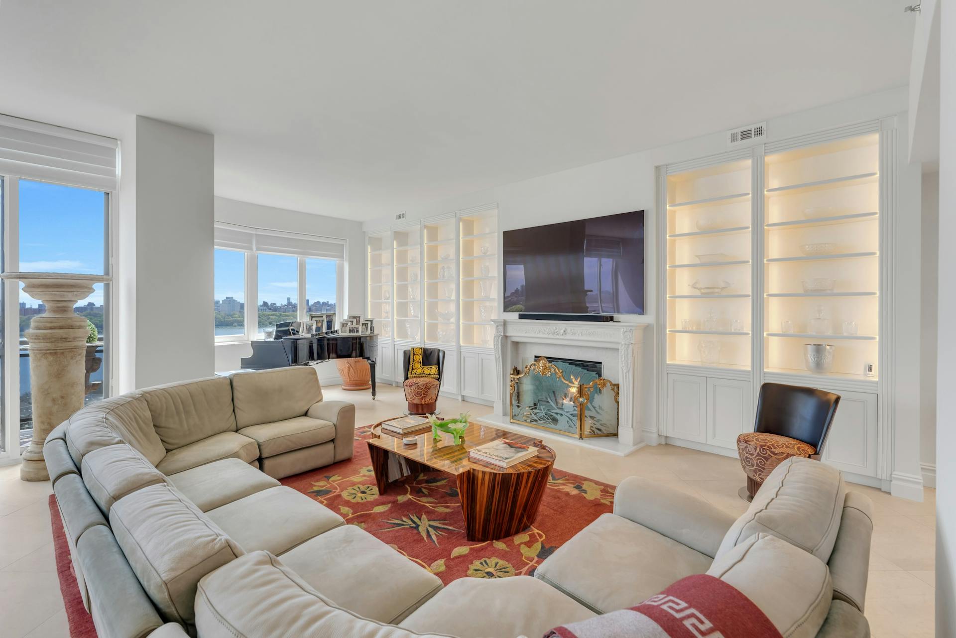 100 Carlyle Unit# CSVP6